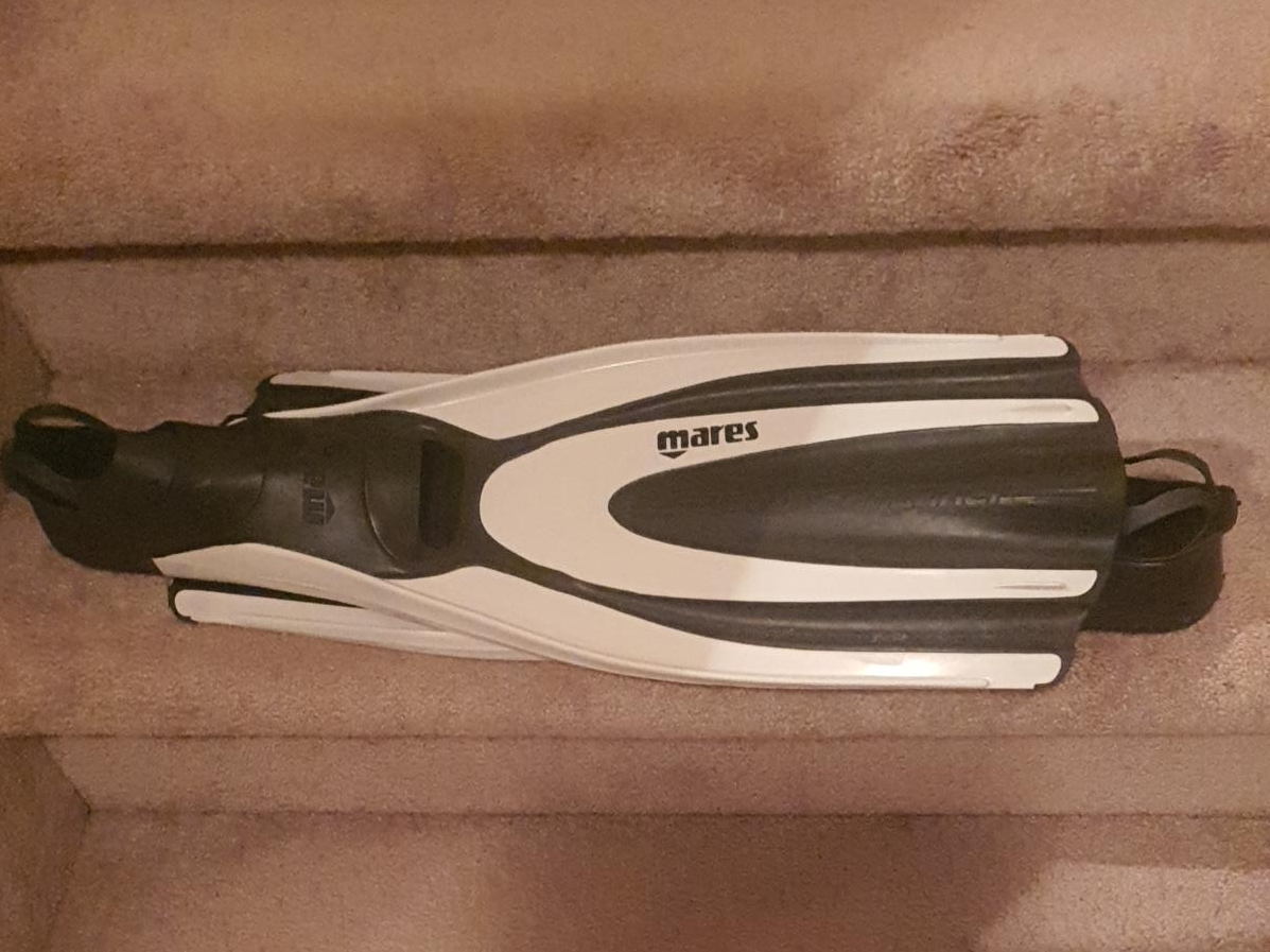 Mares Avanti Quattro Plus Diving Fins thumbnail