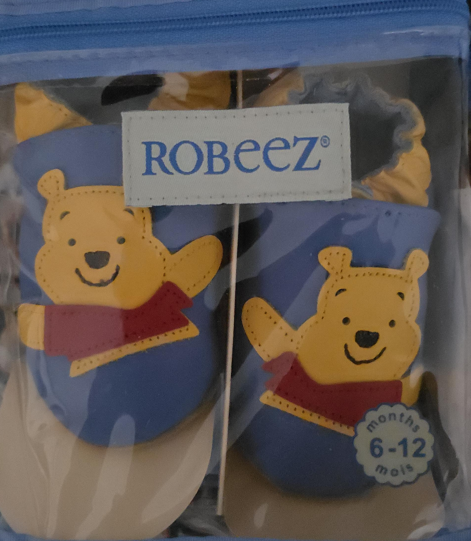 Robeez Winnie the Pooh Shoes 6-12 Months thumbnail