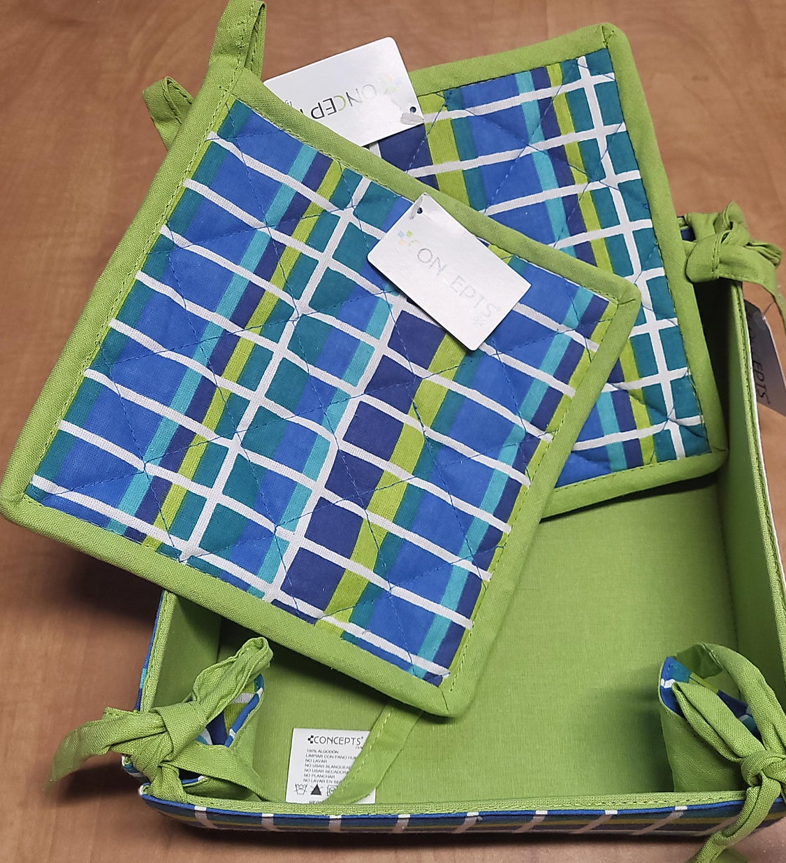 Pot Holders & Basket Set thumbnail