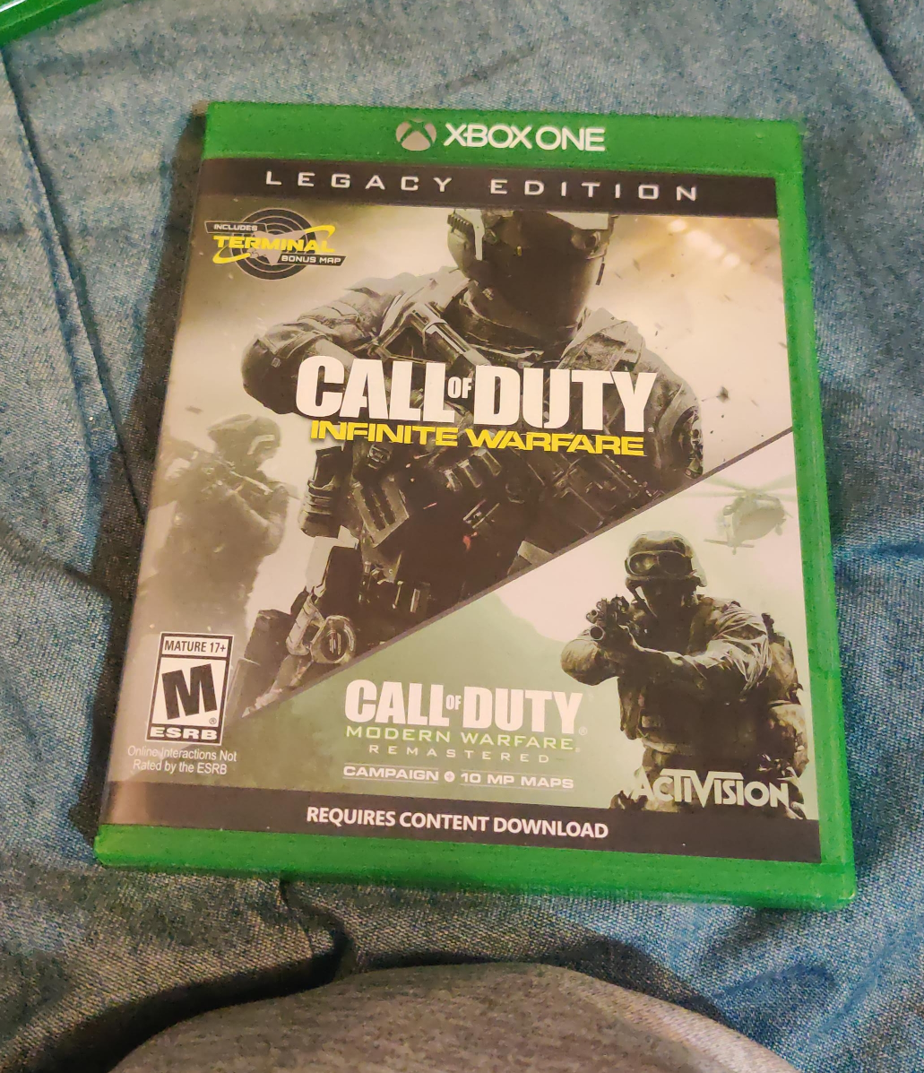 Call of Duty Infinite Warfare Legacy Edition - Xbox One thumbnail