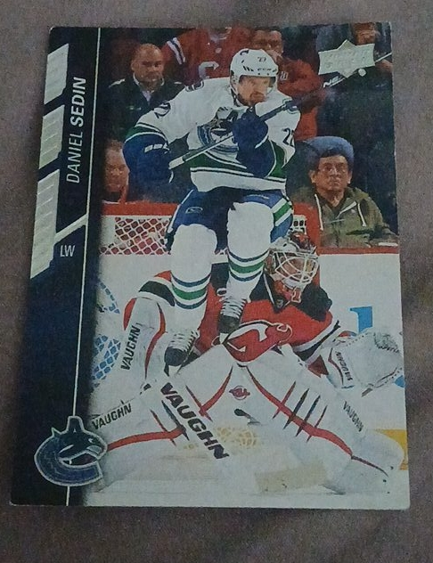 Daniel Sedin Hockey Card thumbnail