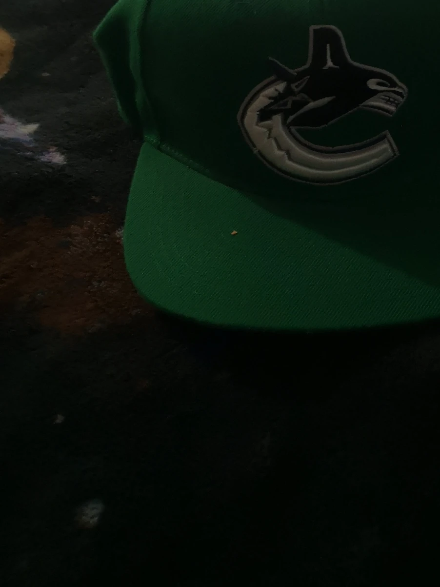 Vancouver Canucks Hat - Green thumbnail
