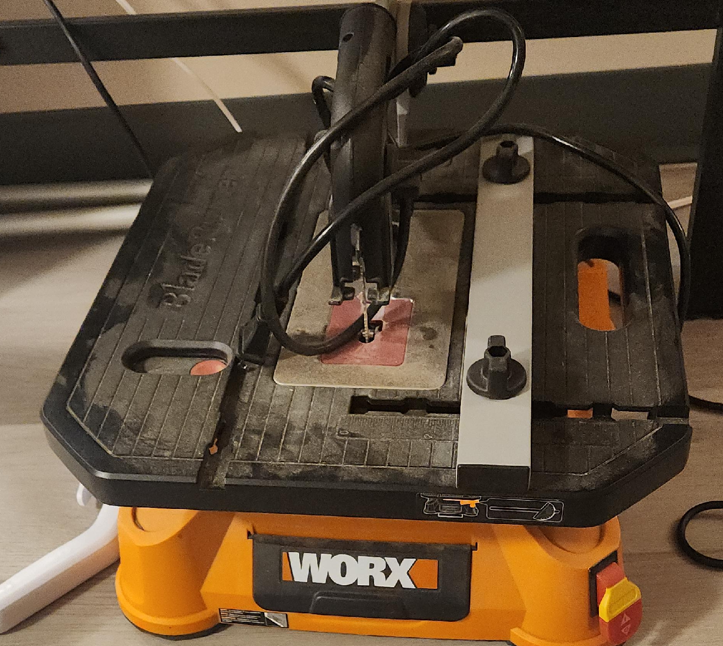 Worx WX572 BladeRunner X2 Portable Jigsaw Table thumbnail