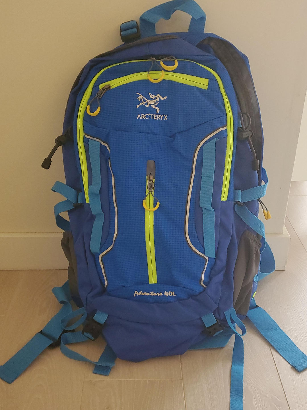 Arc'teryx Adventure 40L Blue Backpack thumbnail