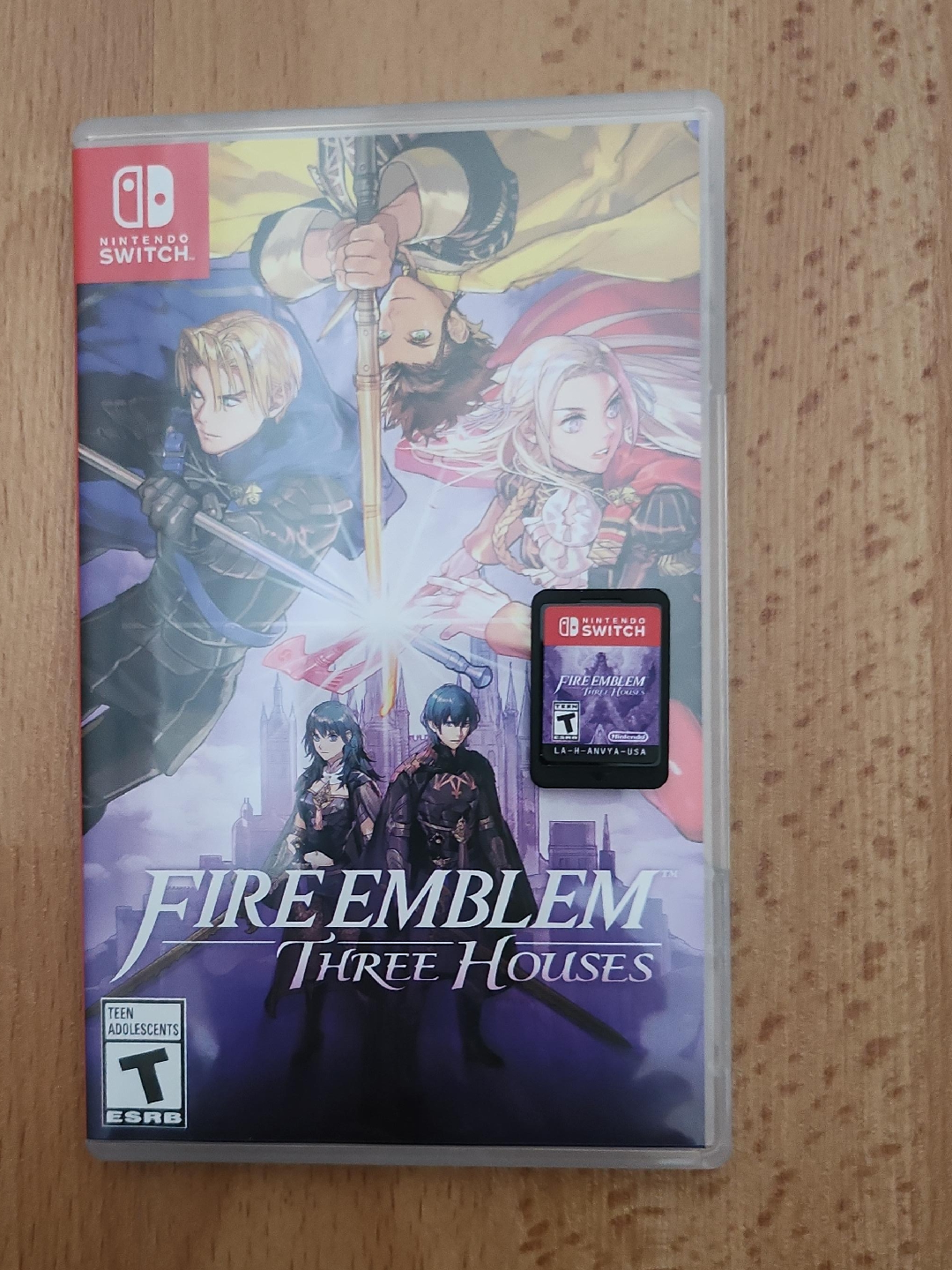 Fire Emblem: Three Houses for Nintendo Switch thumbnail