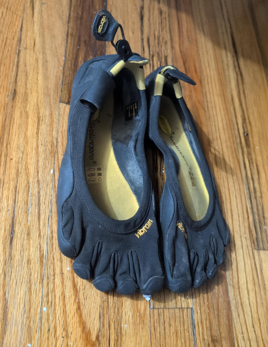 Vibram FiveFingers Shoes thumbnail