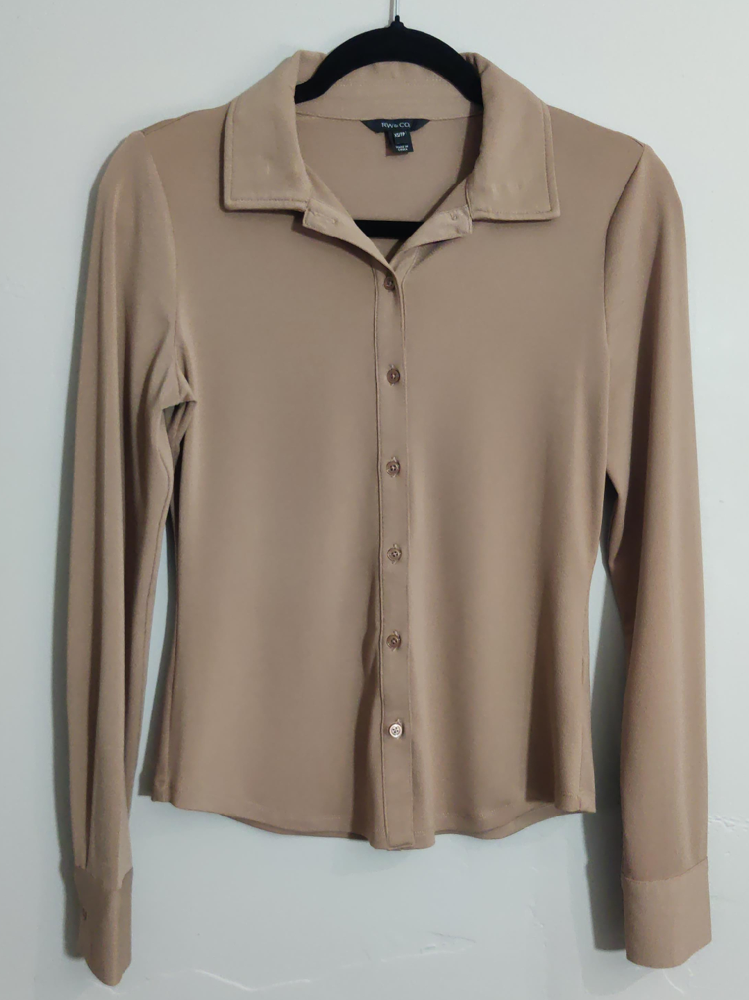 Beige Button-Up Shirt (RW&CO.) thumbnail