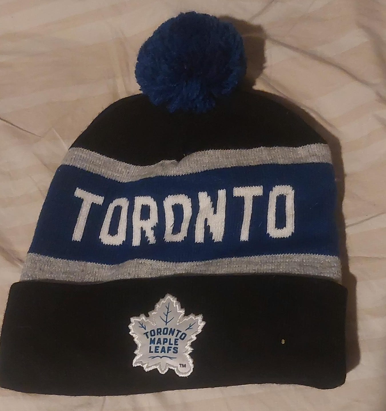Toronto Maple Leafs Toque image indicator(1)