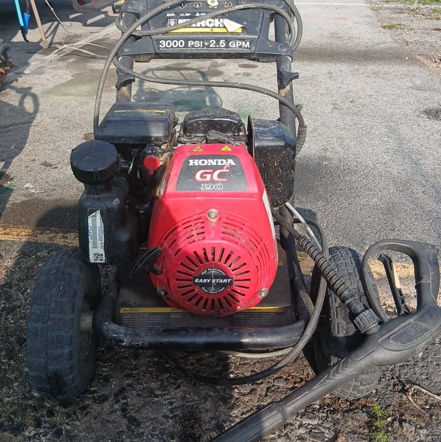 Karcher 3000 PSI Pressure Washer with Honda GC 190 Engine thumbnail