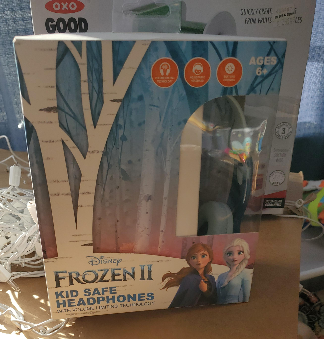 New Disney Frozen II Kid Safe Headphones thumbnail