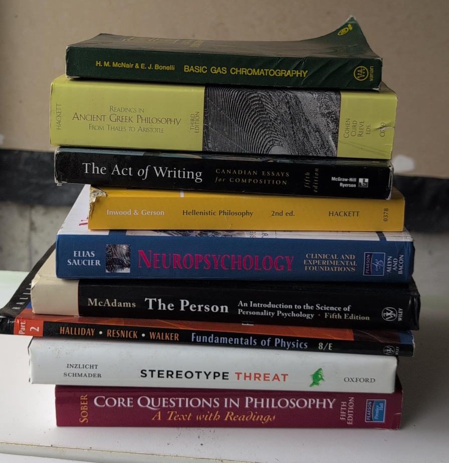 Mixed Lot of Textbooks thumbnail