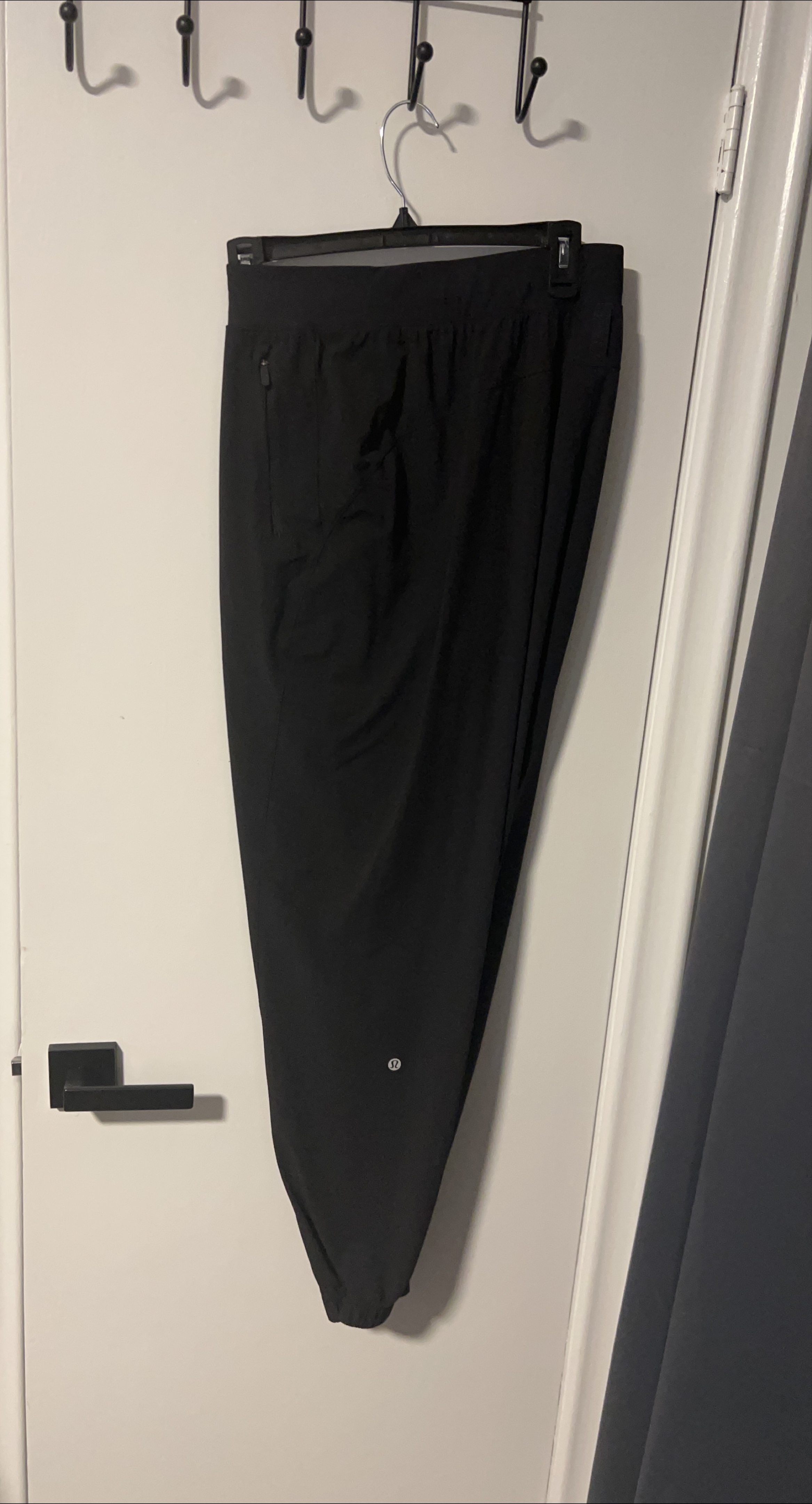 Lululemon Jogger Pants - Size 14 thumbnail