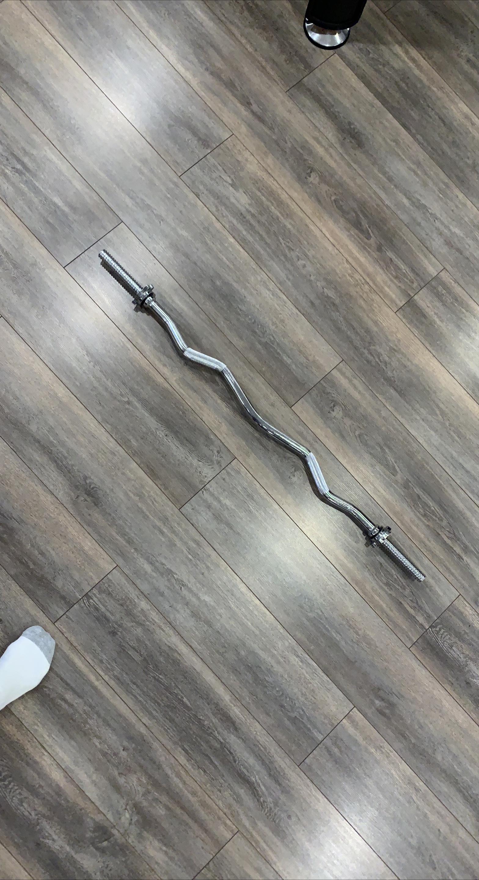 EZ Curl Bar image indicator(1)