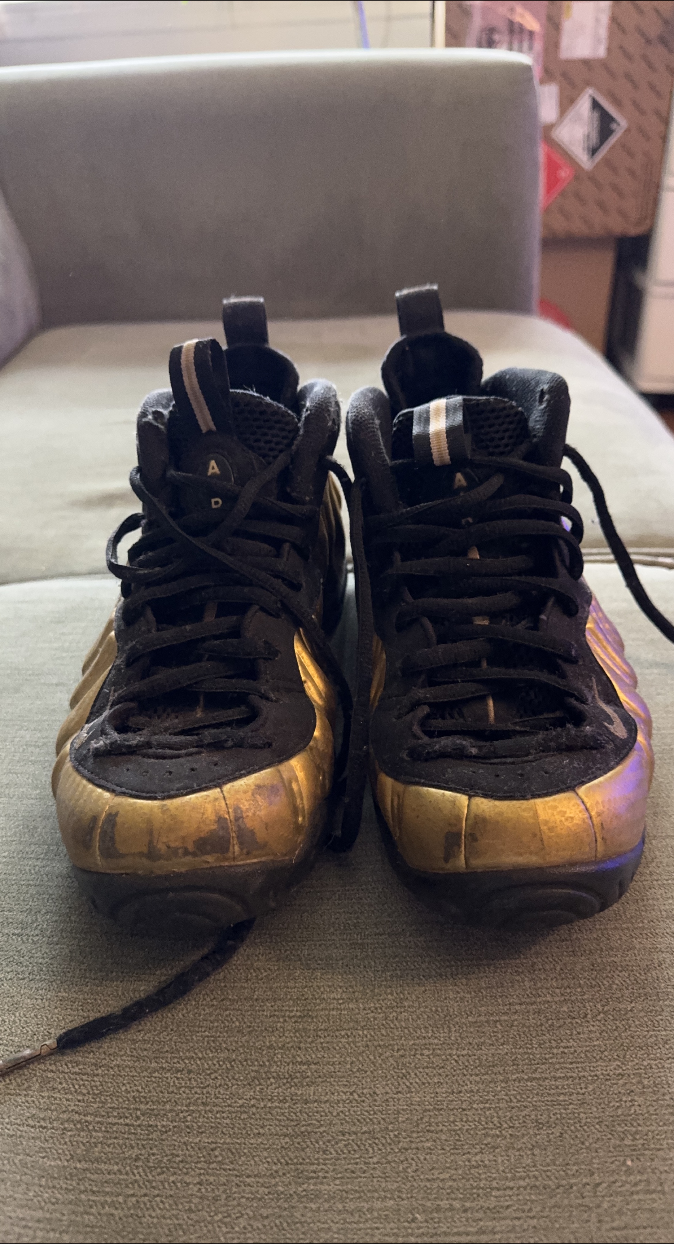 Nike Air Foamposite One Gold/Black size 9 US