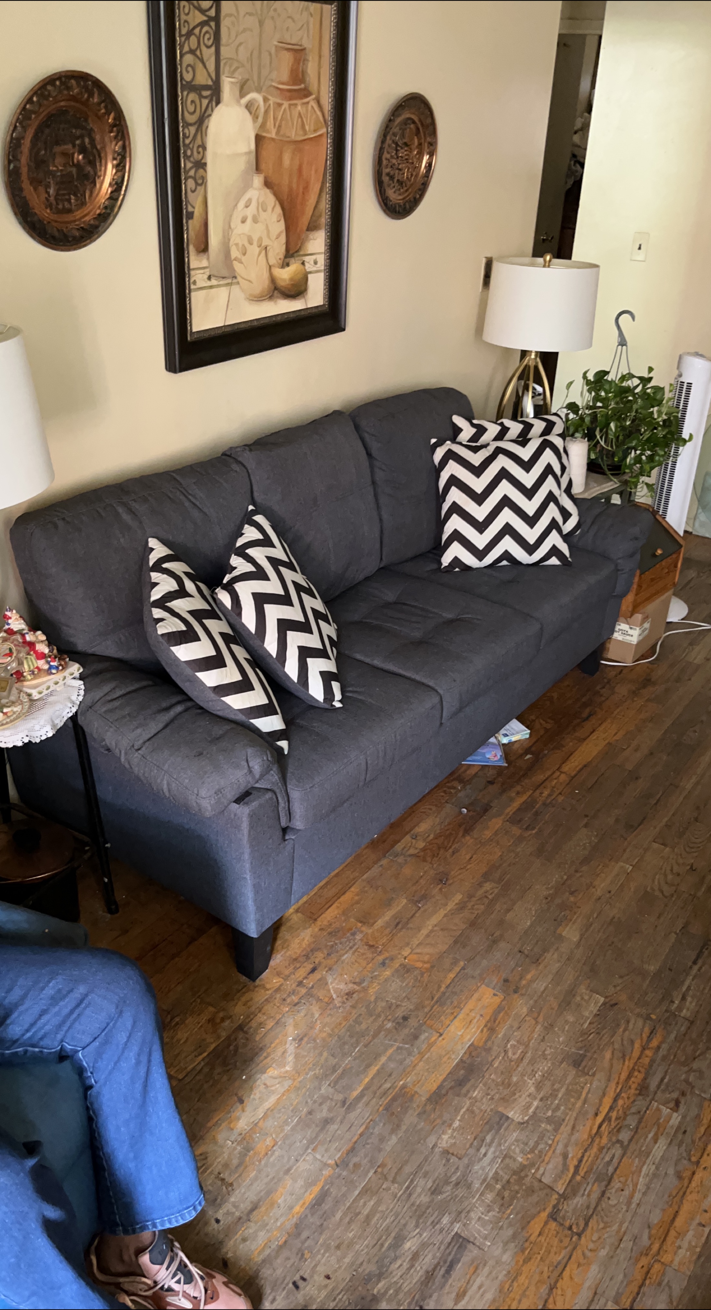Gray Sofa thumbnail