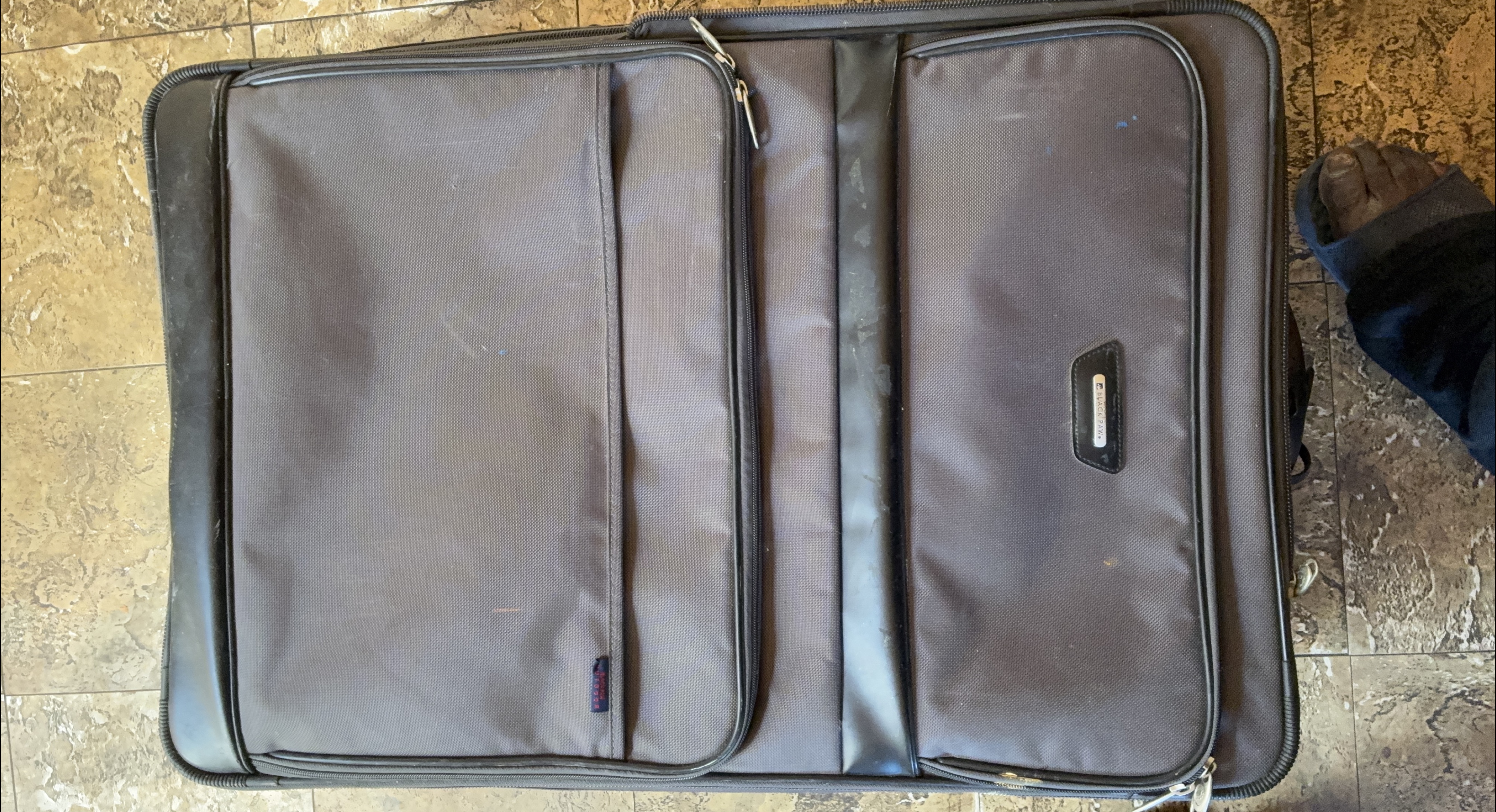 Black Paw Luggage