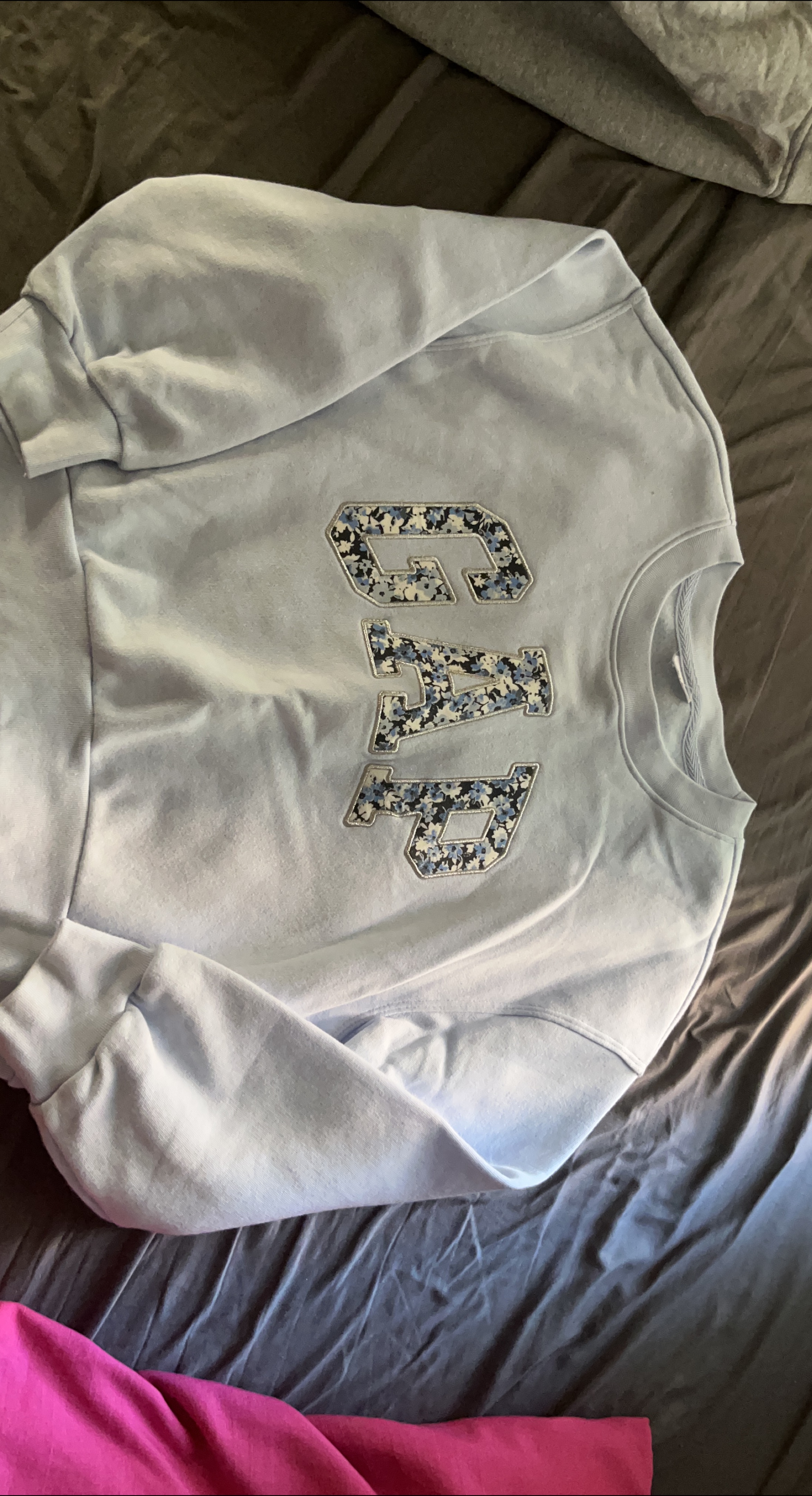 GAP Blue Floral Logo Crewneck thumbnail
