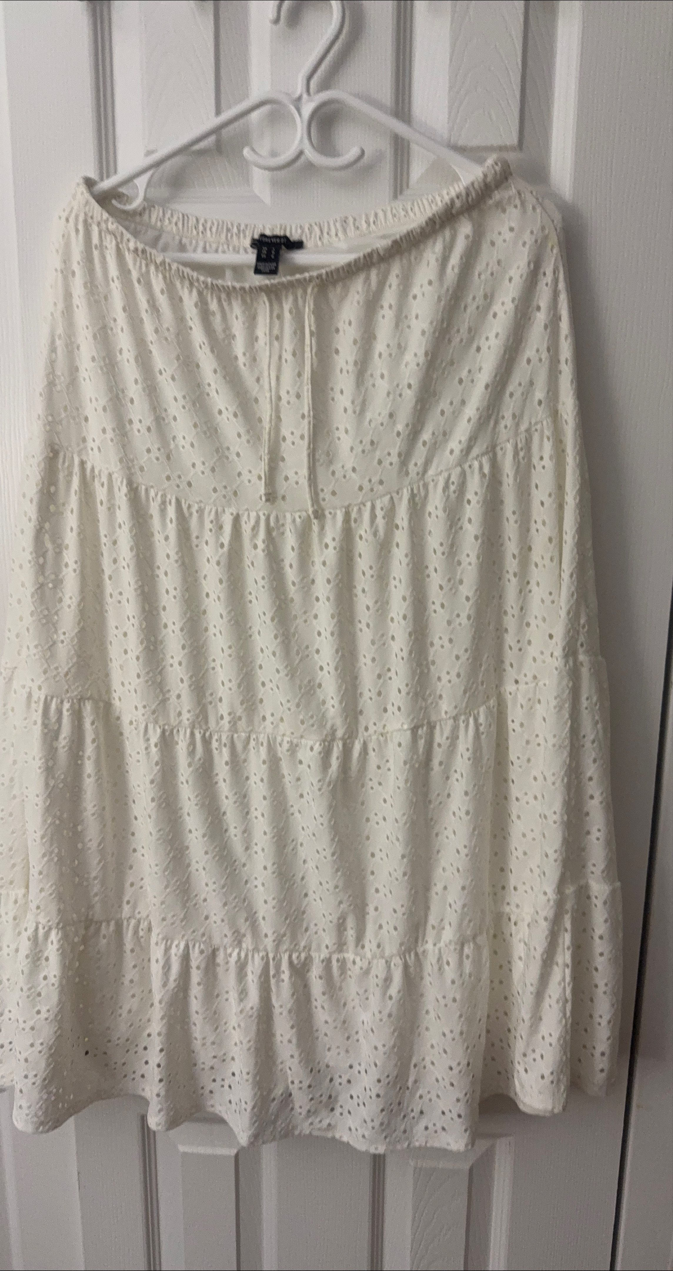 Forever 21 White Eyelet Skirt - Size S thumbnail