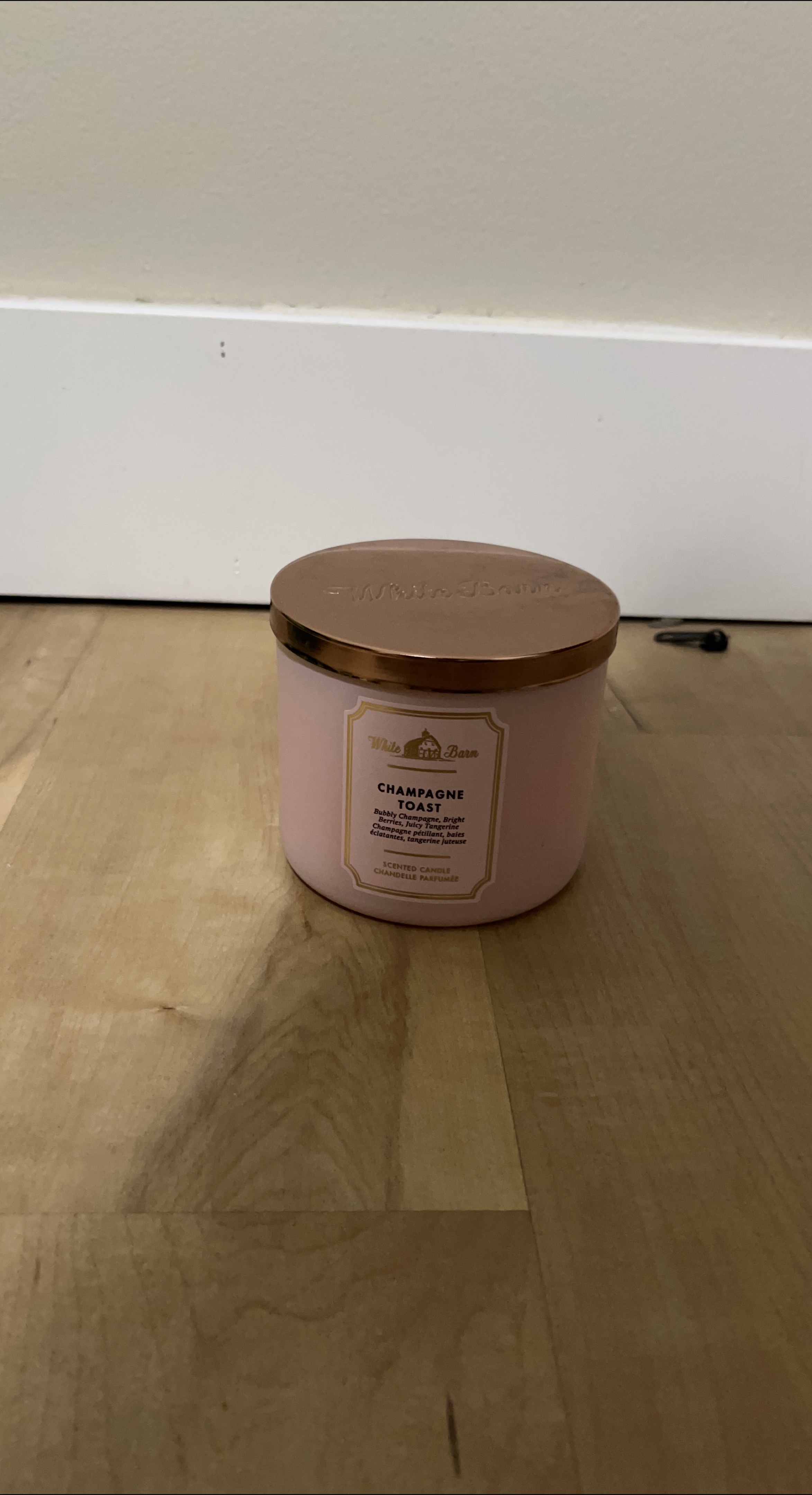 White Barn Champagne Toast Candle