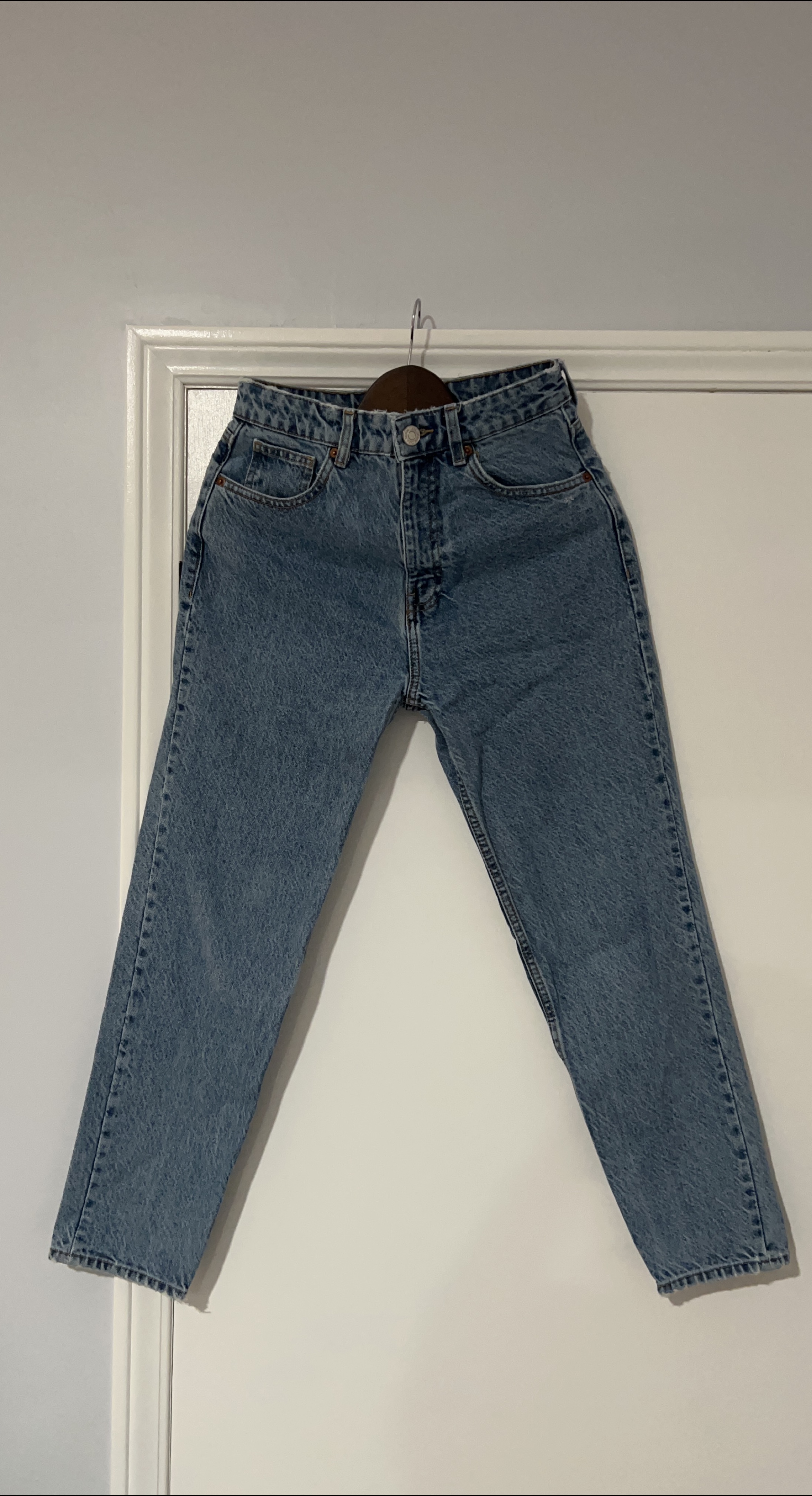 Zara Mom Jeans - Light Wash - USA 4 thumbnail