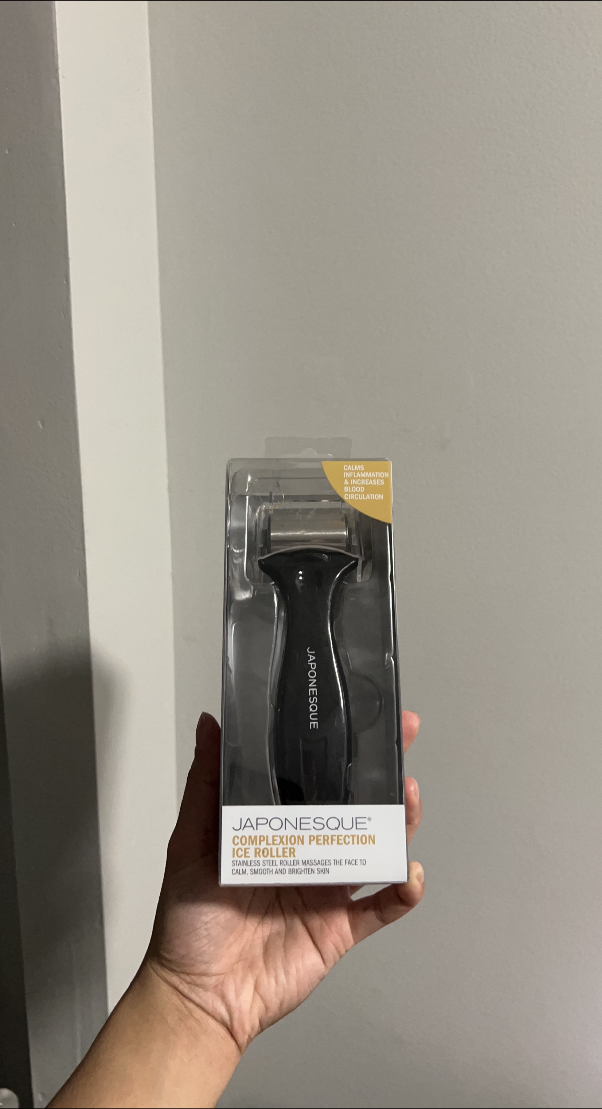 Japonesque Complexion Perfection Ice Roller - NEW