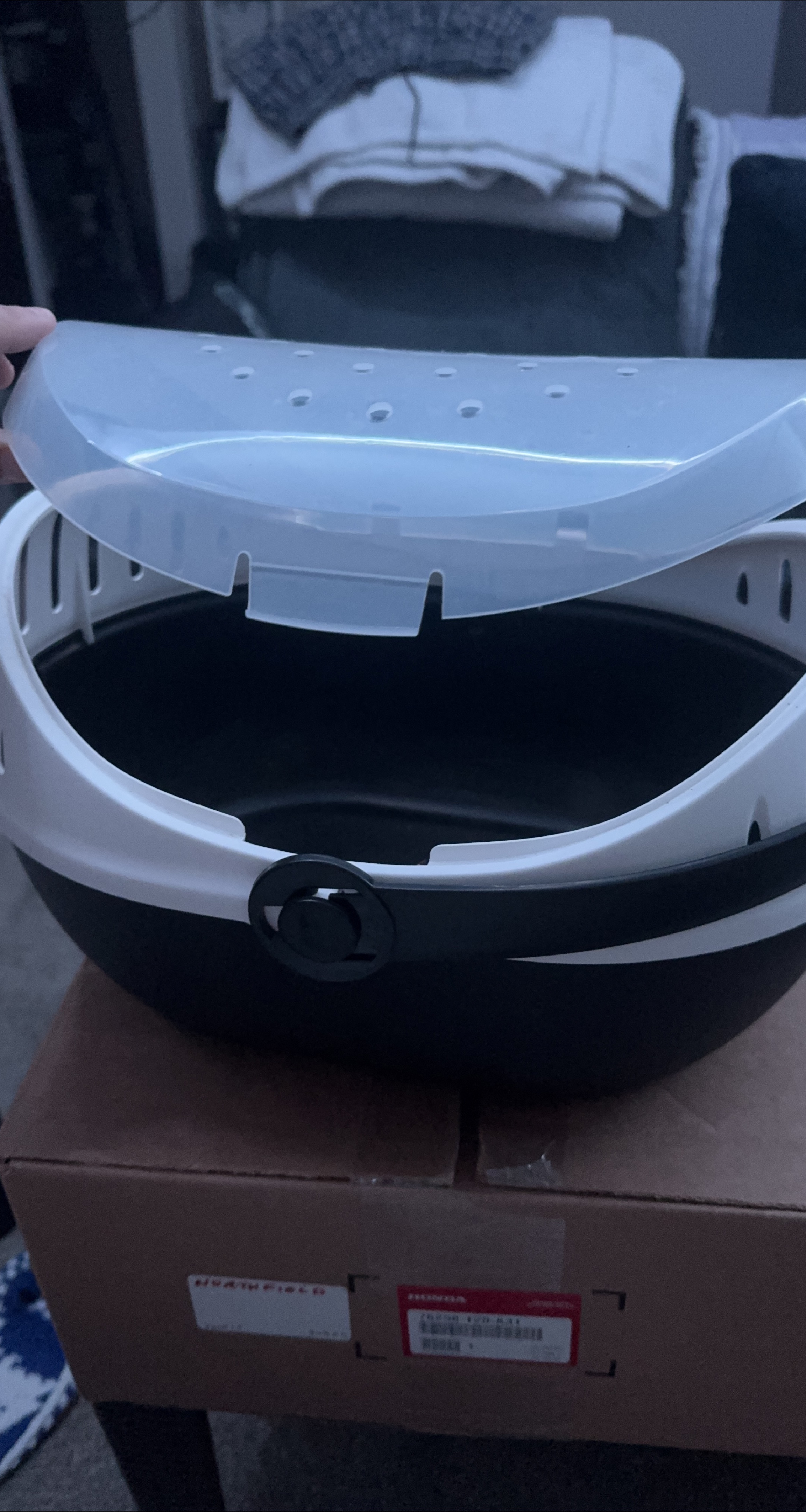 LivingWorld Pet carrier thumbnail
