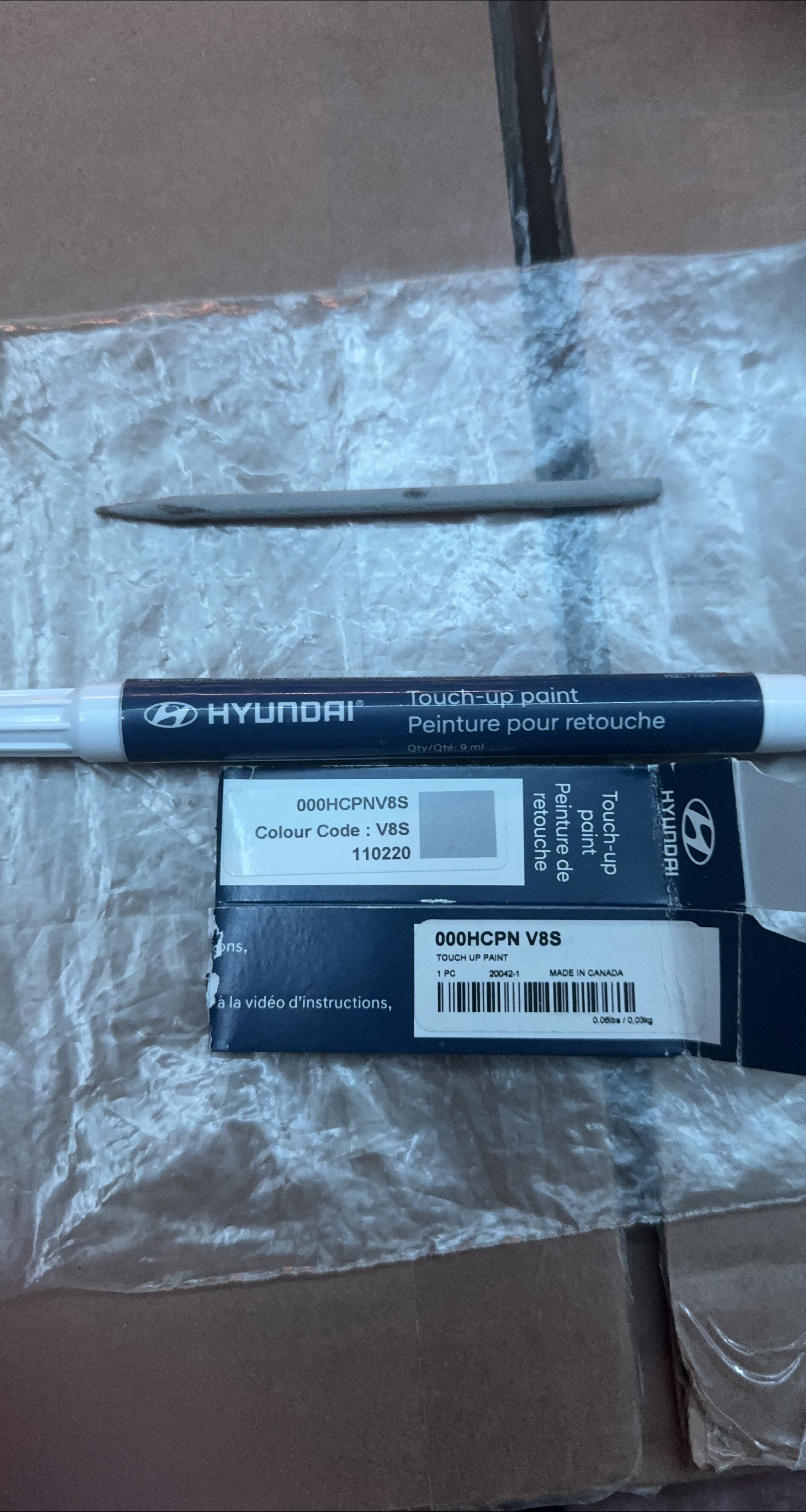 Hyundai Touch-Up Paint - Colour Code V8S thumbnail