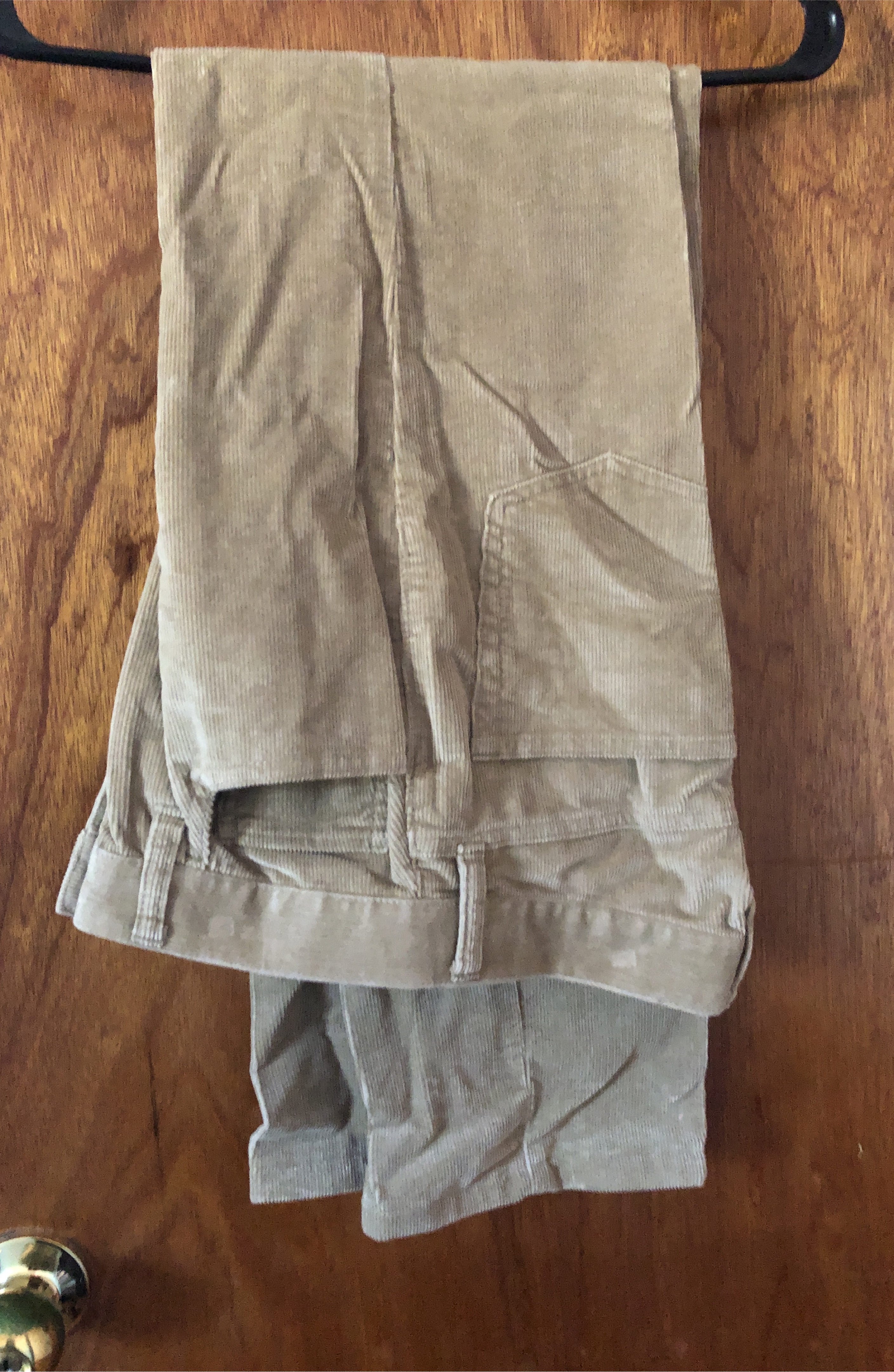 🥕🆓A Uniqlo Beige Corduroy Pants thumbnail