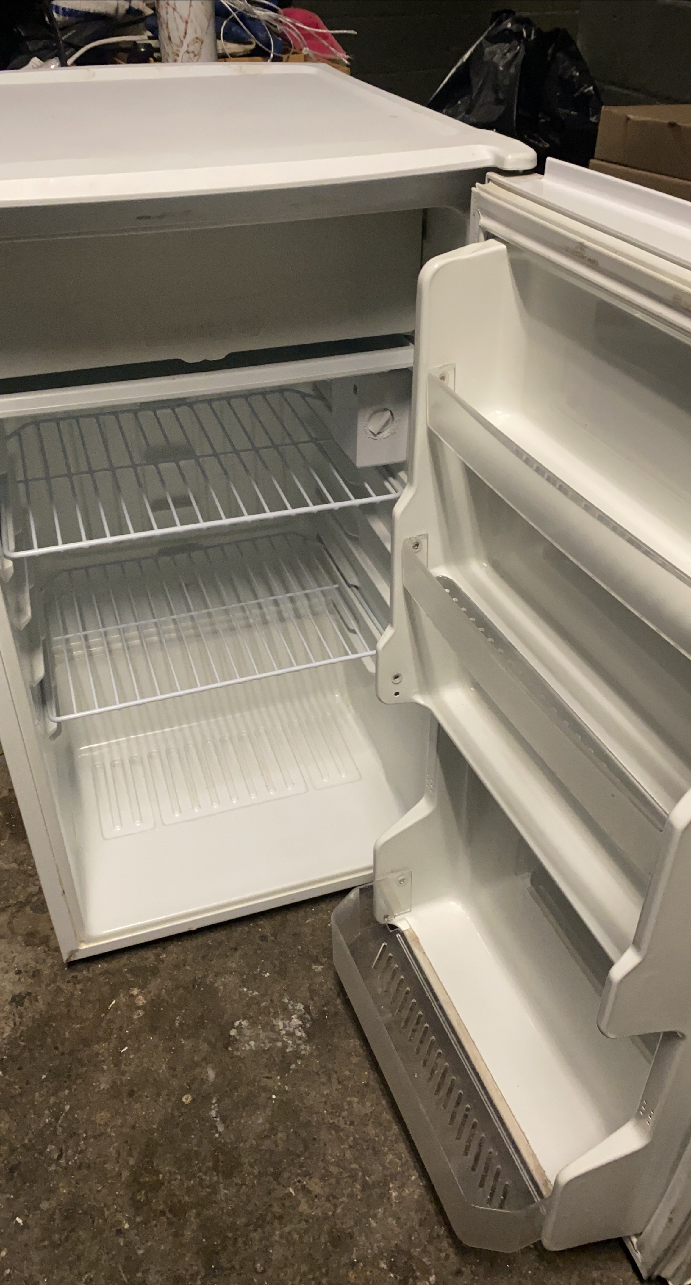 Sanyo Compact Refrigerator - White