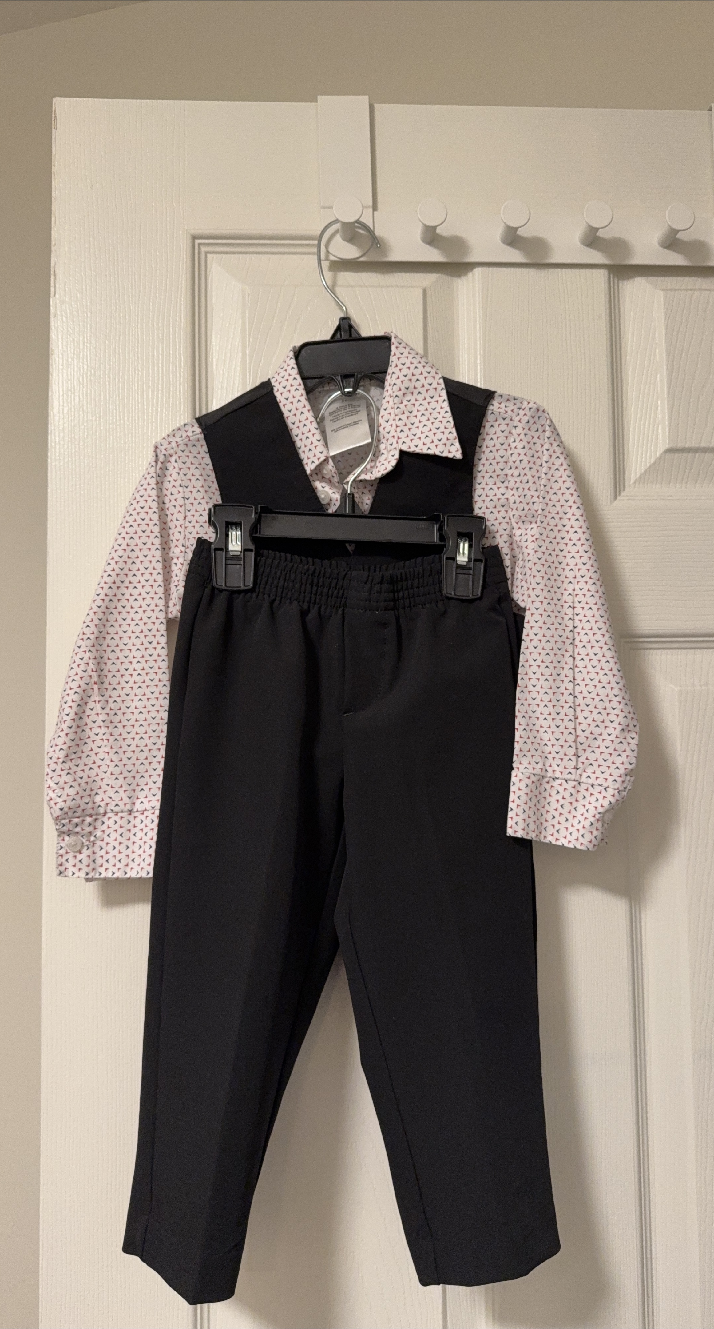 Calvin Klein Size 2T thumbnail