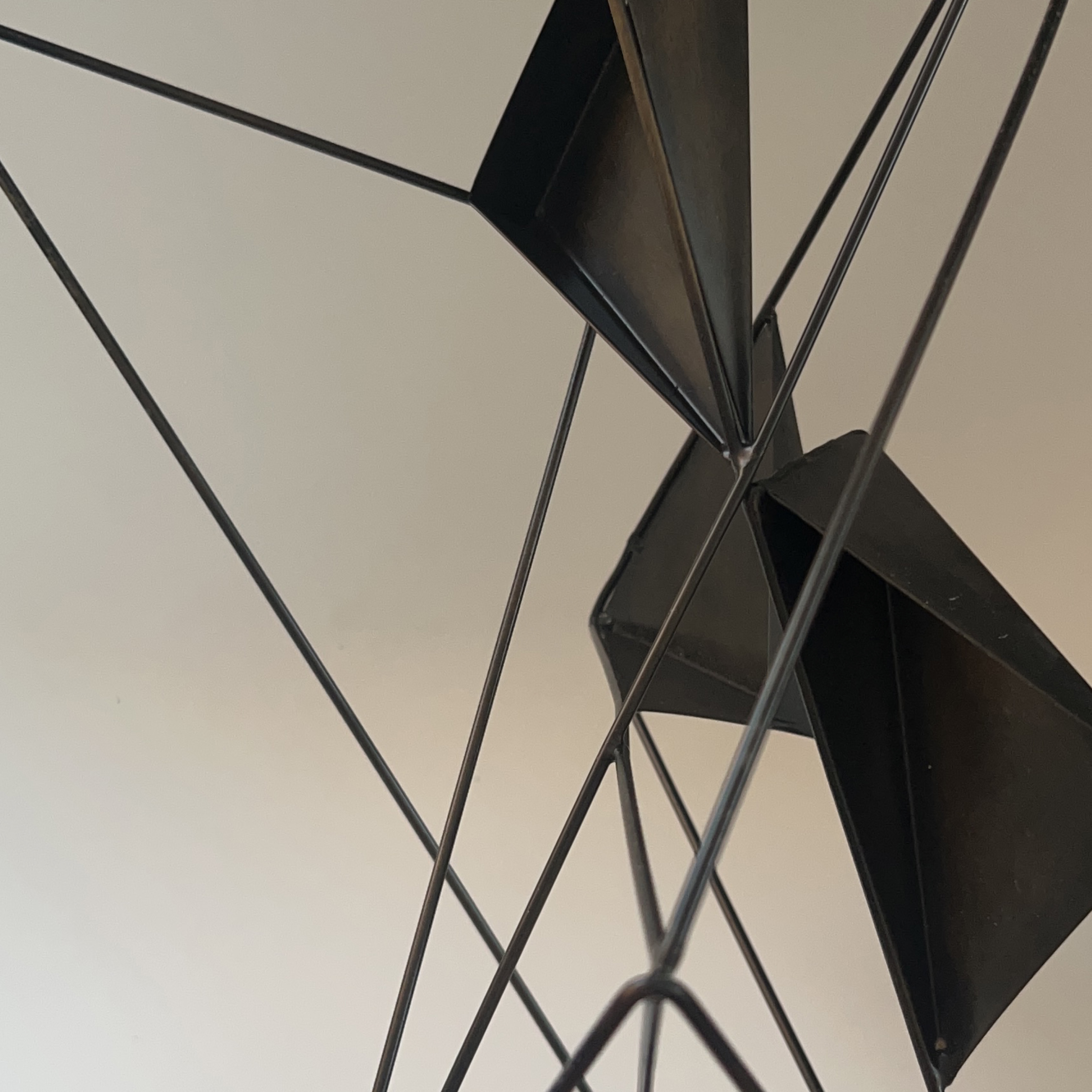 Design Modern GEO Tealight Iron Wall Candle Holder - photo 3