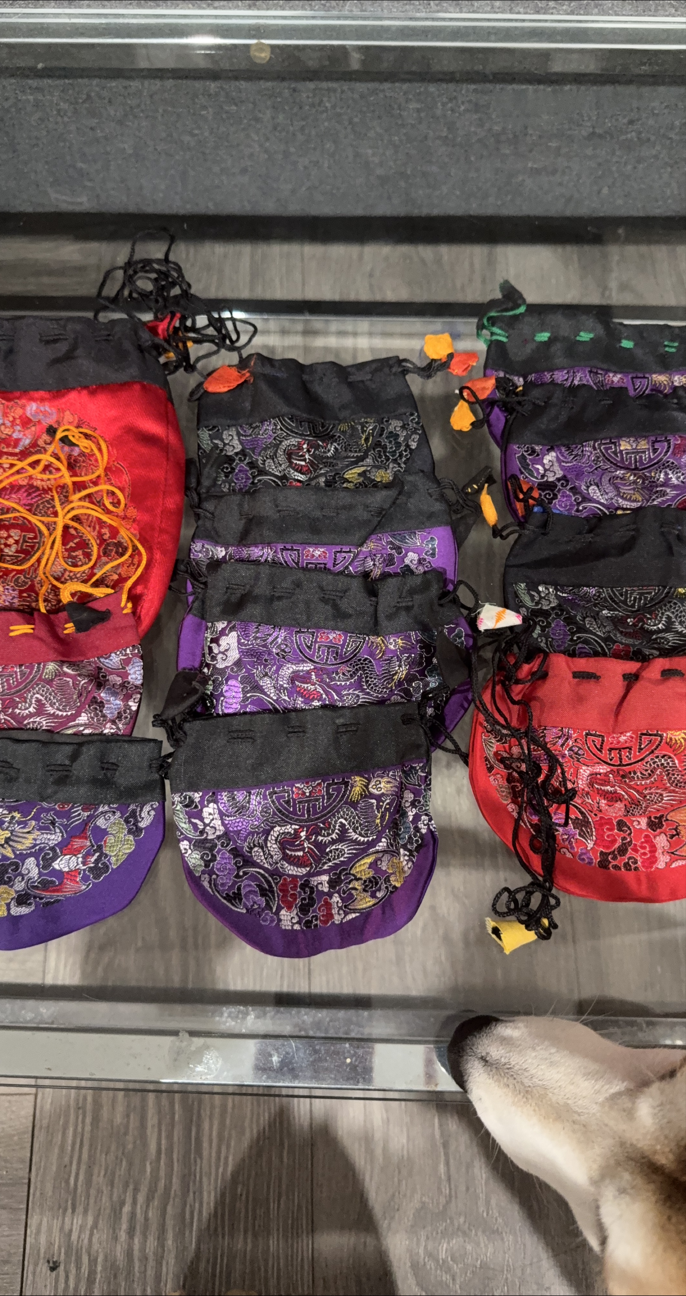 Brand new Brocades drawstring pouch🥕 thumbnail