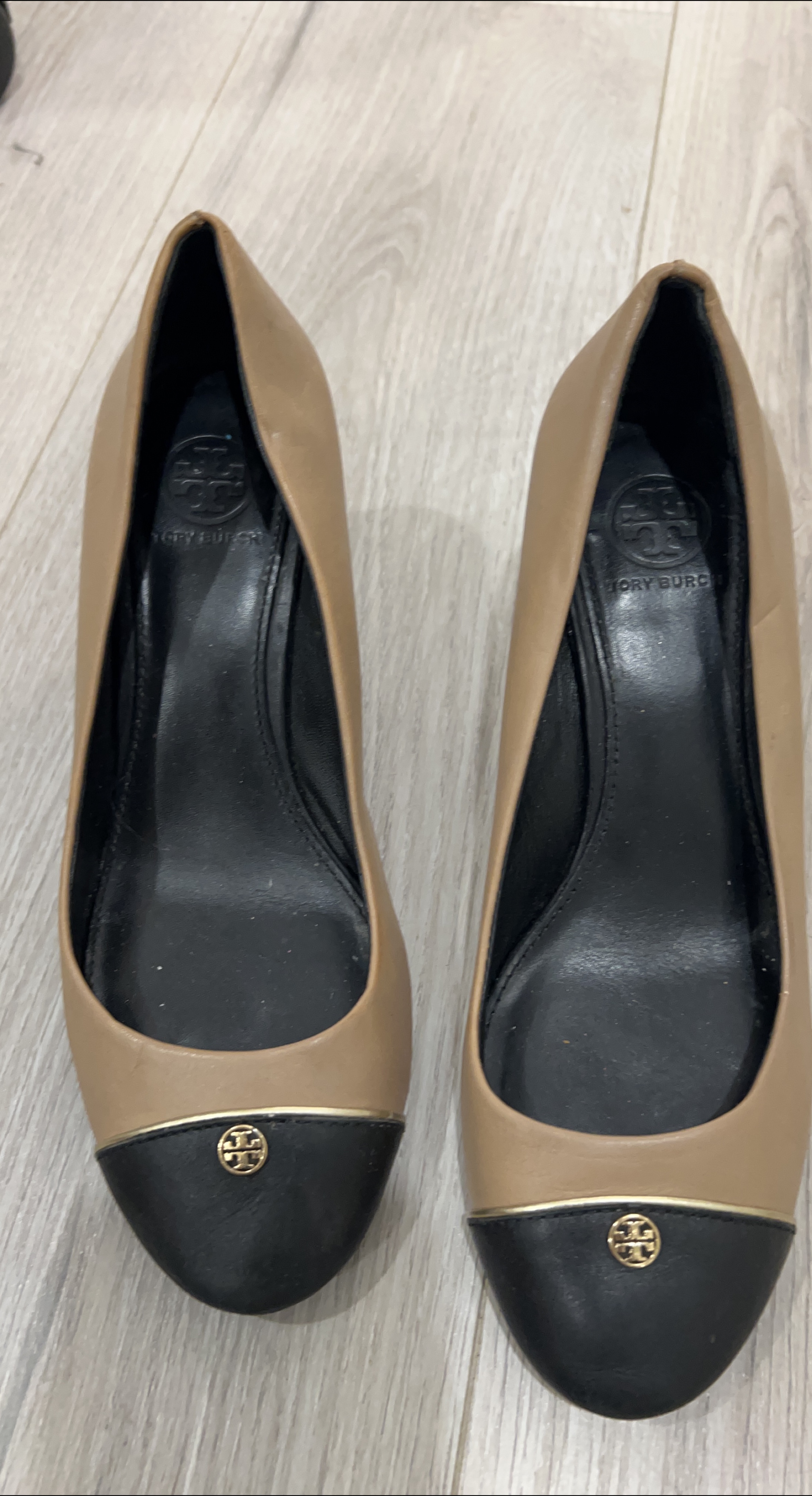 Tory Burch Leather Heels size 7