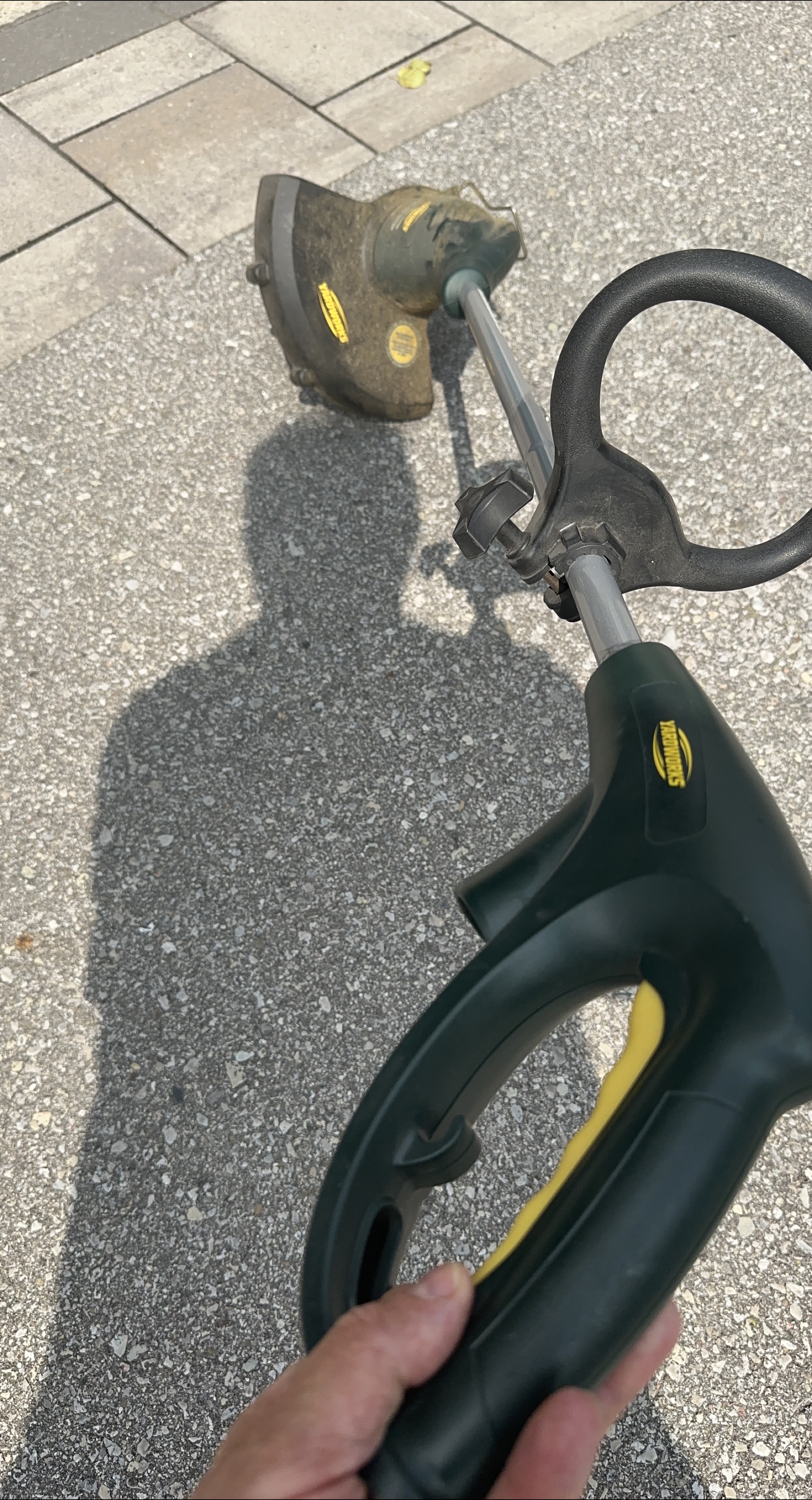 Yardworks Weed Trimmer thumbnail