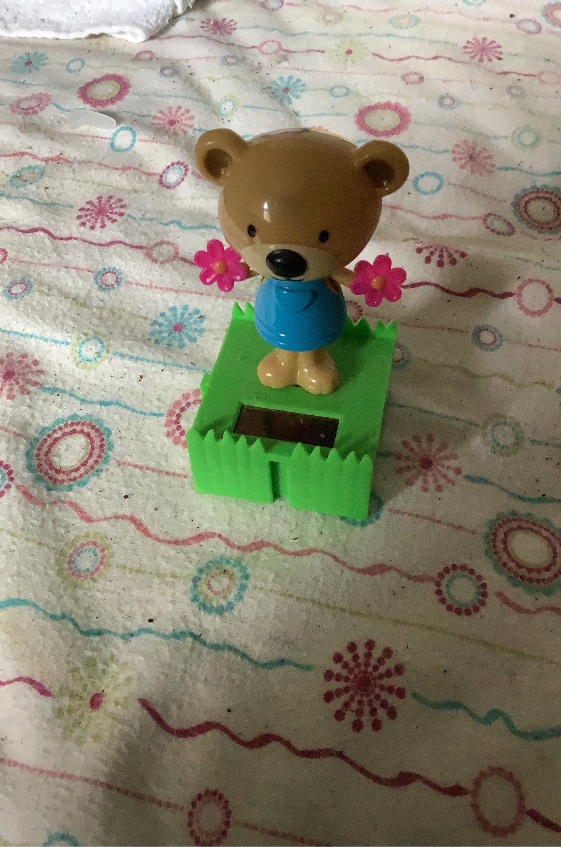 Solar Powered Dancing Bear Figure thumbnail