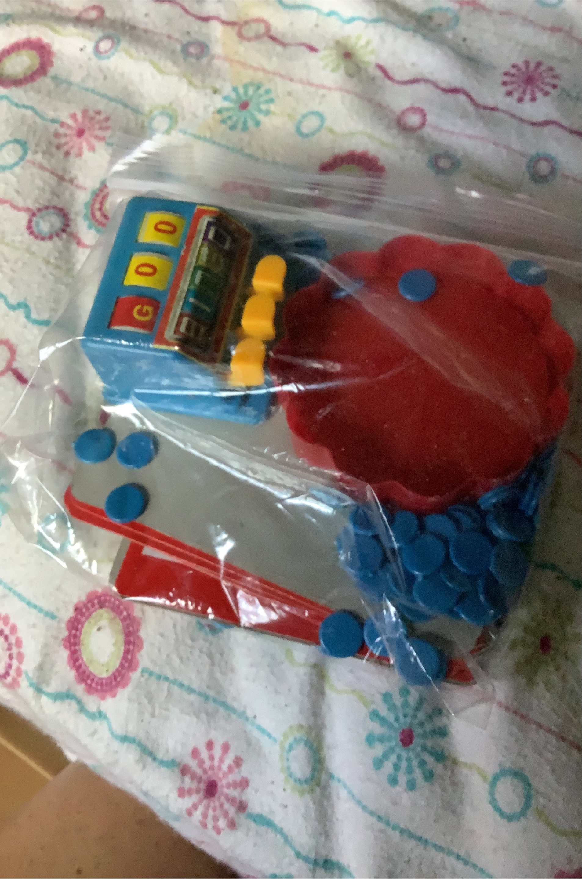 Toy Slot Machine w/ Chips thumbnail