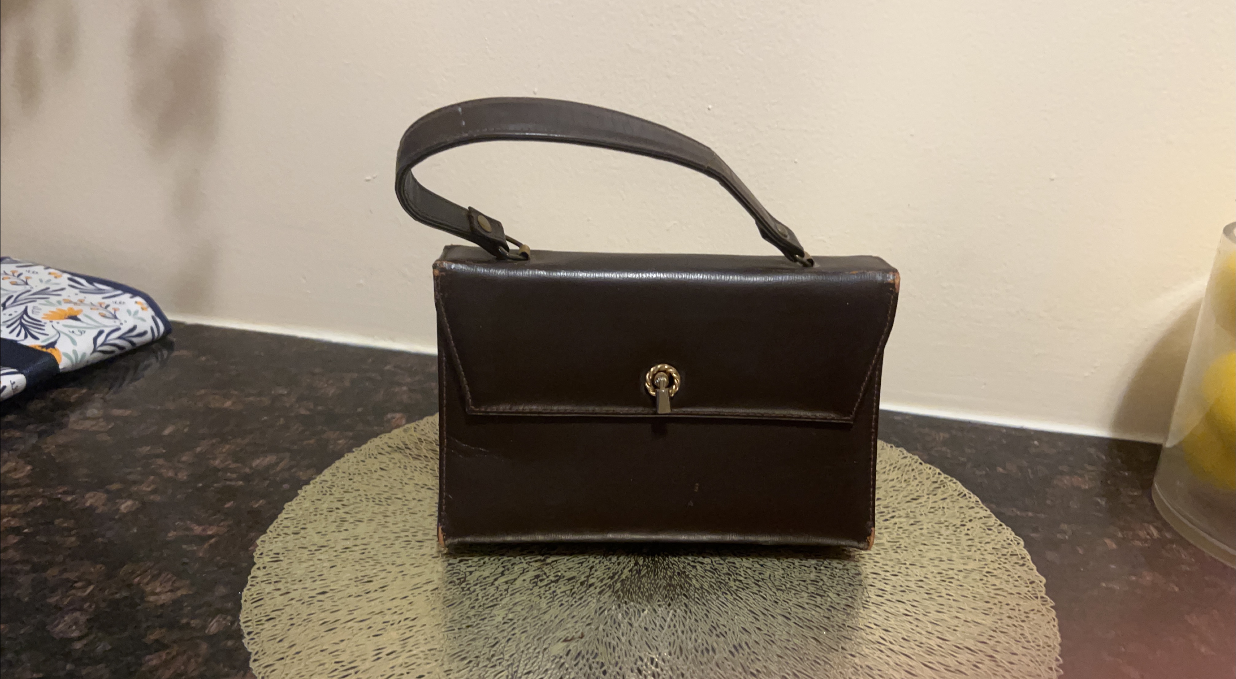 Vintage Brown Leather Handbag thumbnail