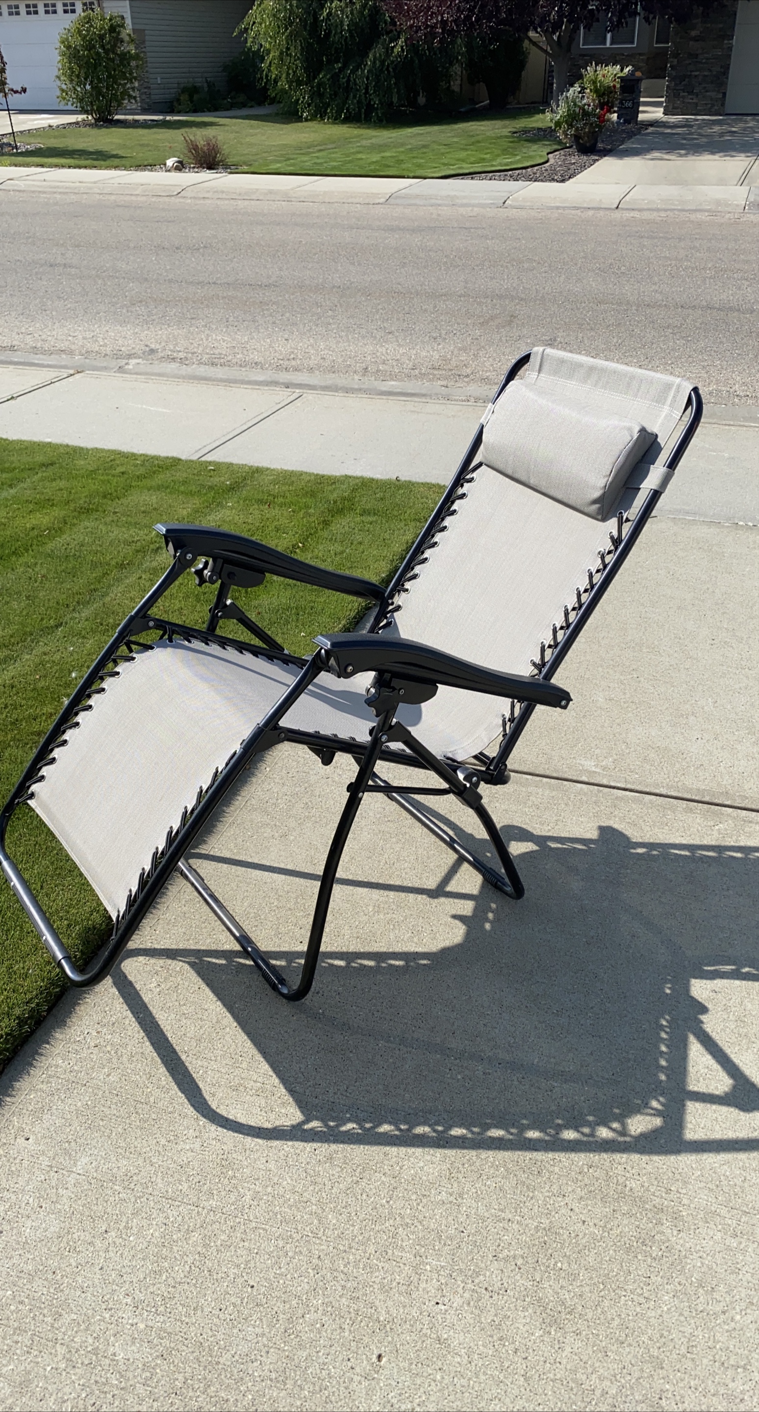 Zero Gravity Lounge Chair - Beige thumbnail