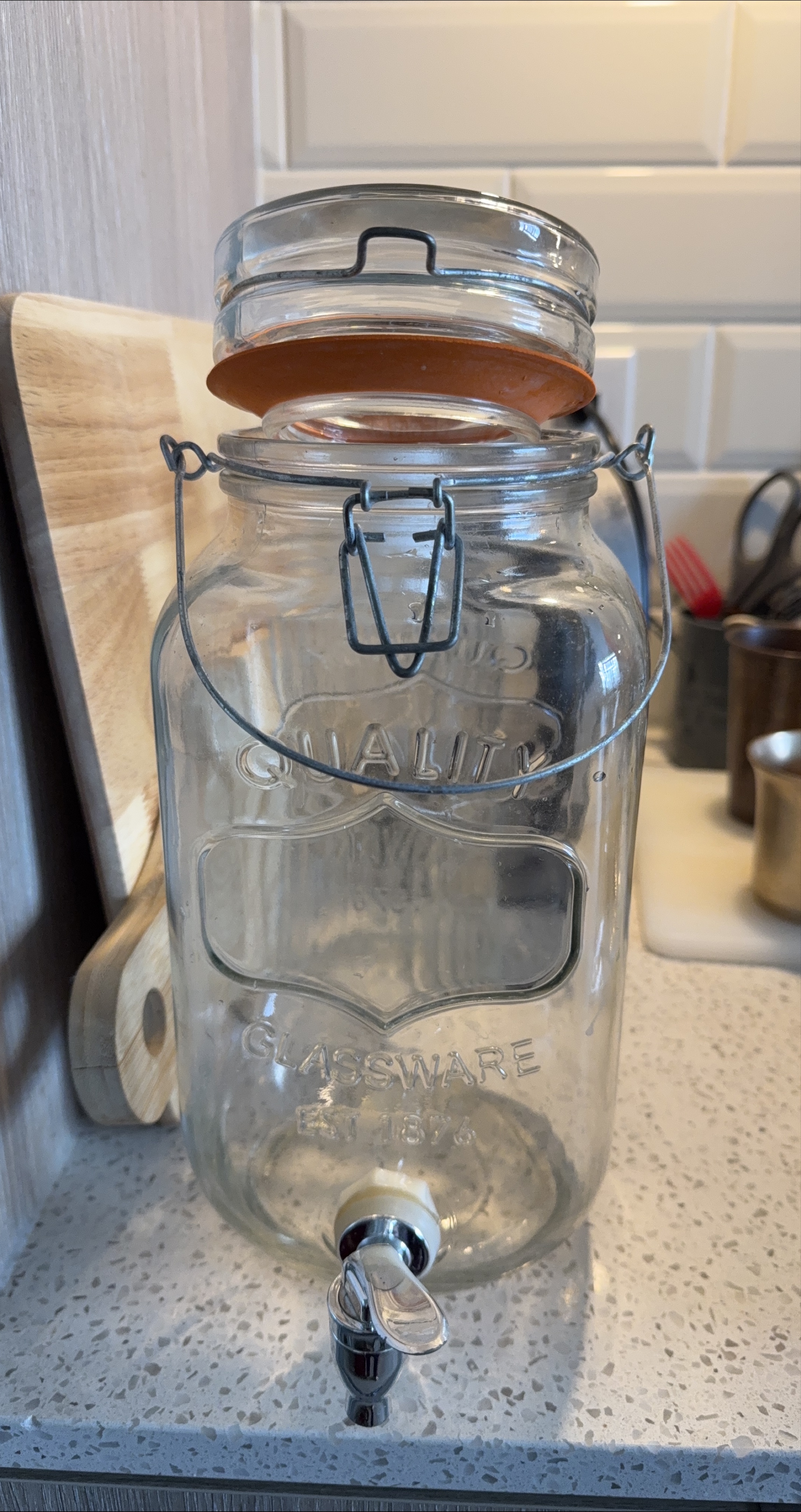 Glass Beverage Dispenser with Spigot 🥕