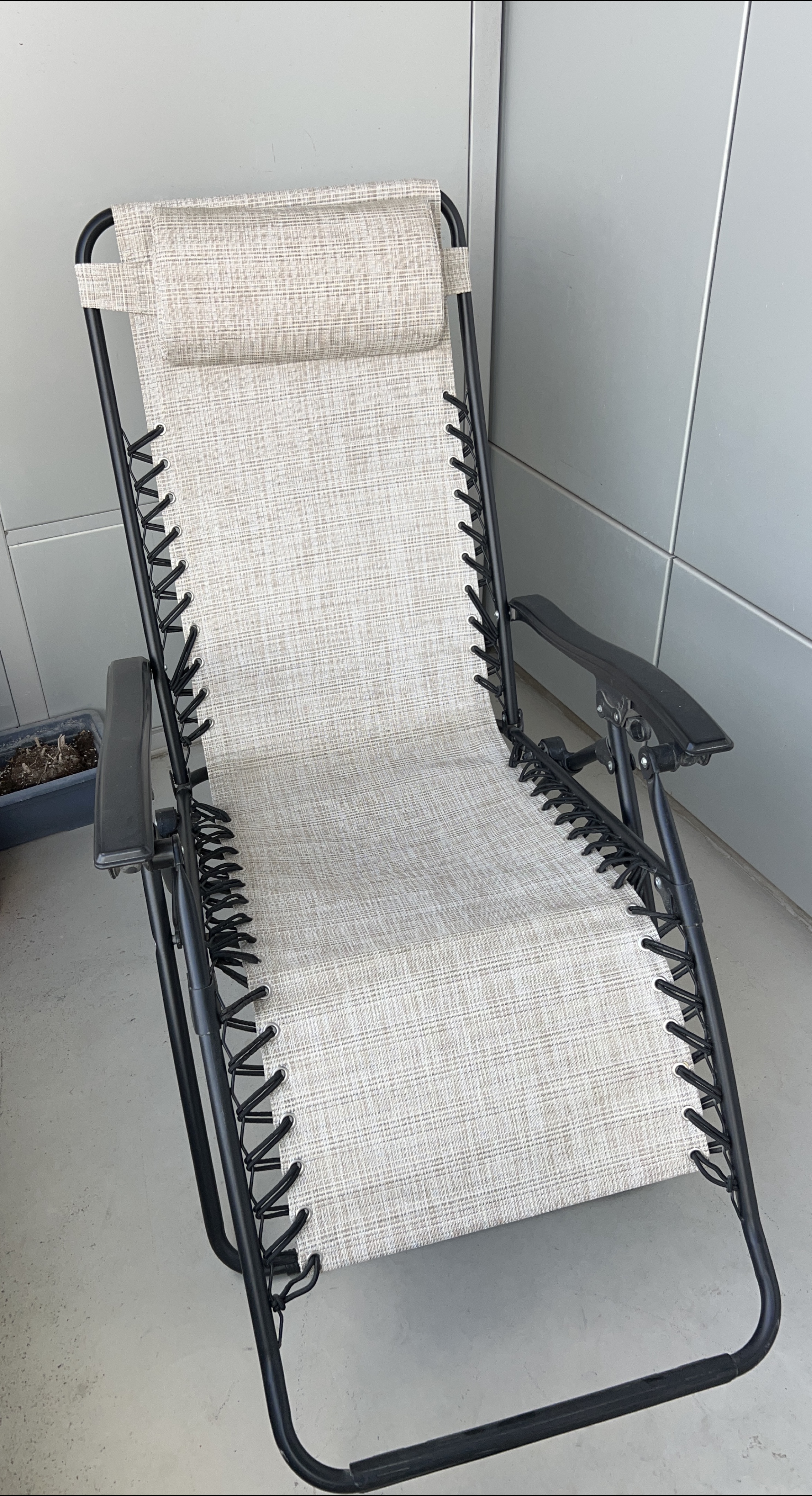 Zero Gravity Lounge Chair🥕 thumbnail