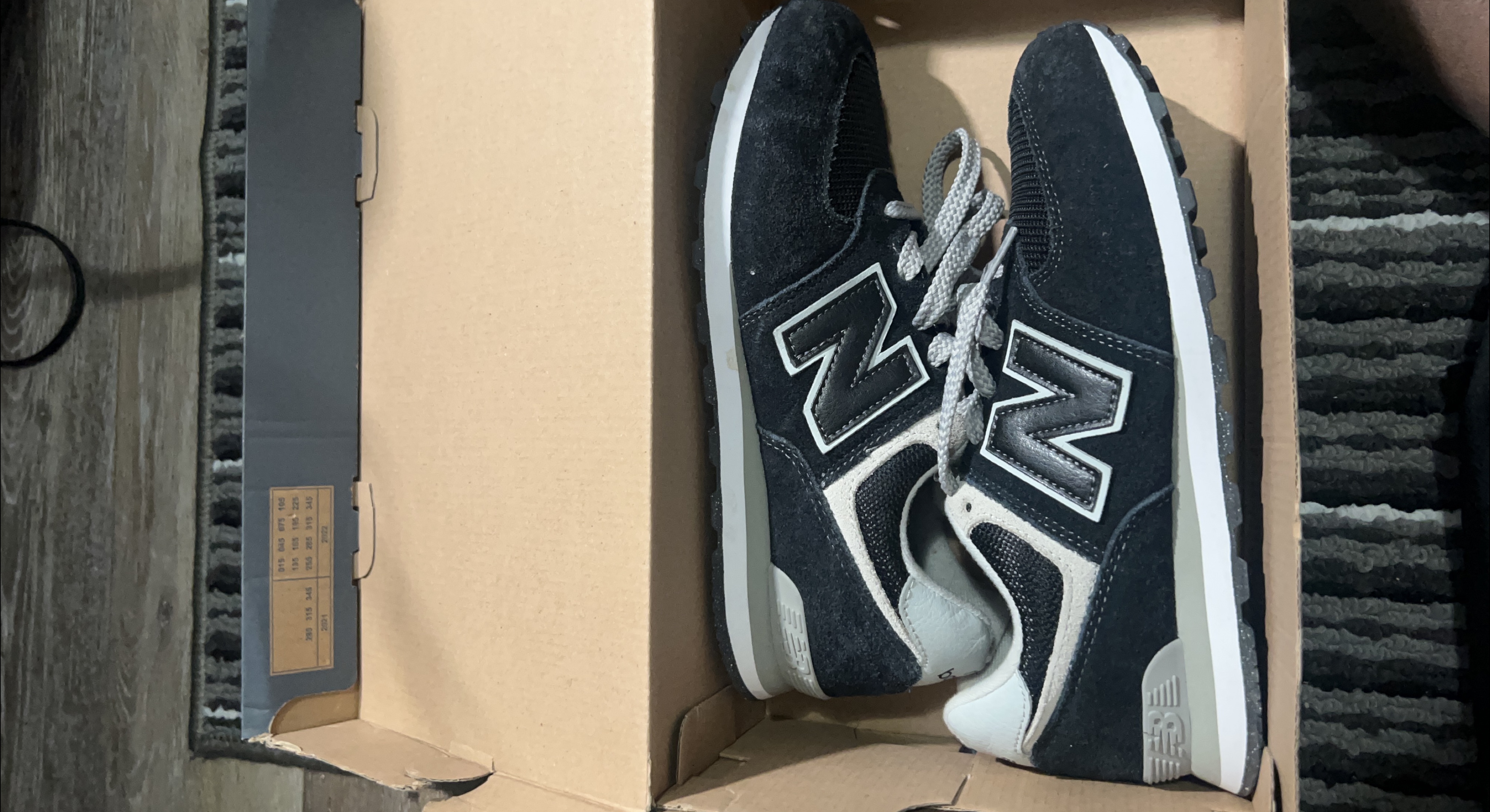 New Balance 574 Black/Grey, Size 7.5 US thumbnail