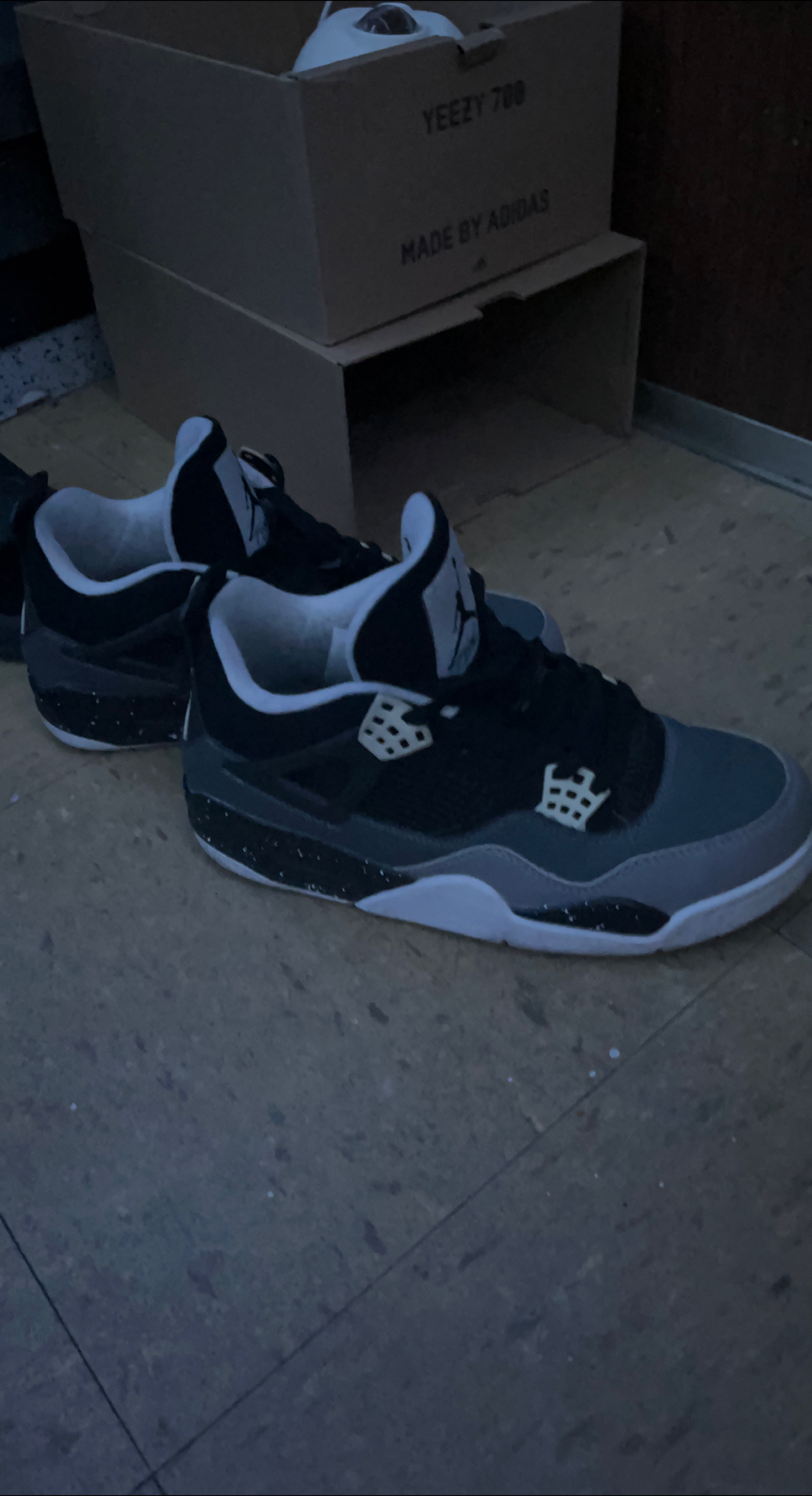 Jordan 4 Retro Bred Reimagined thumbnail