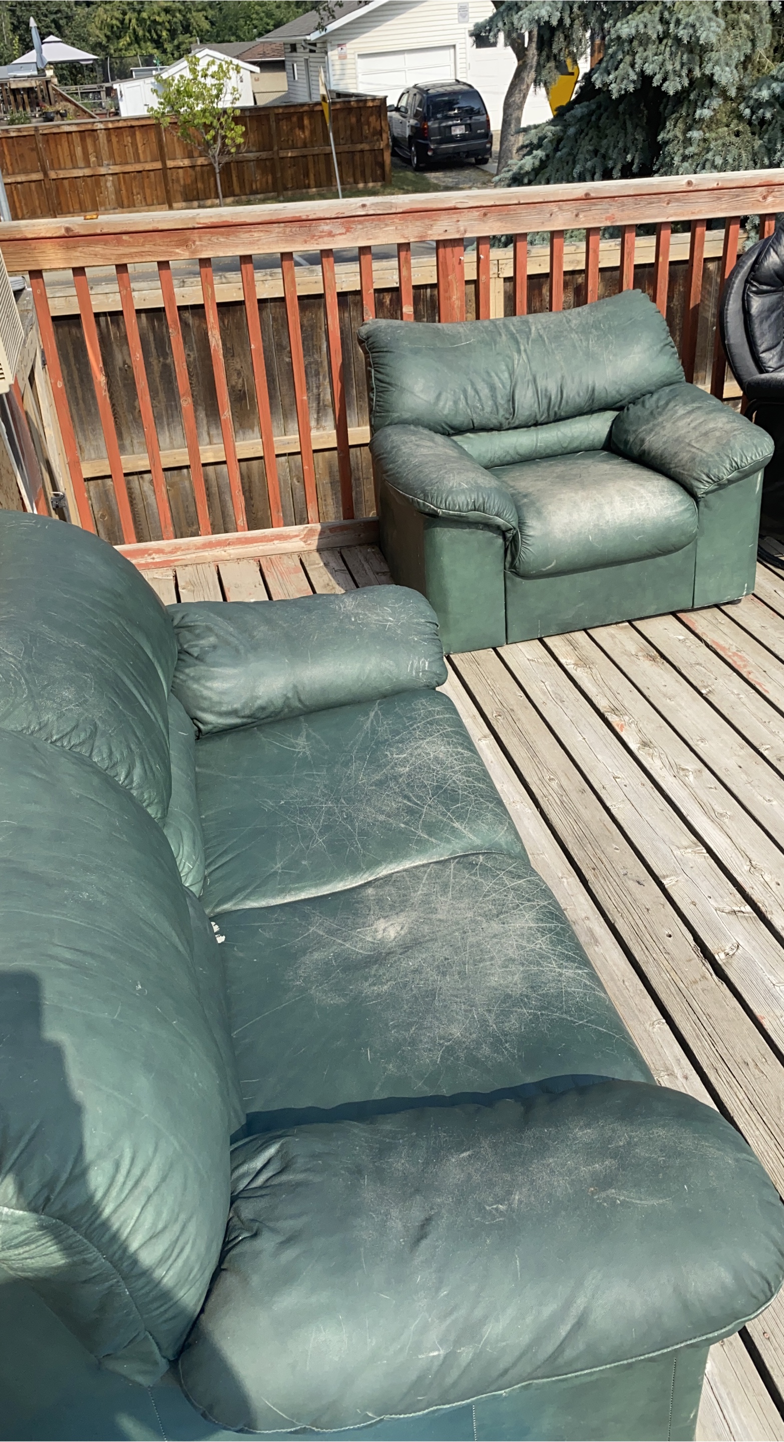 Green Leather Sofa and Armchair Set thumbnail