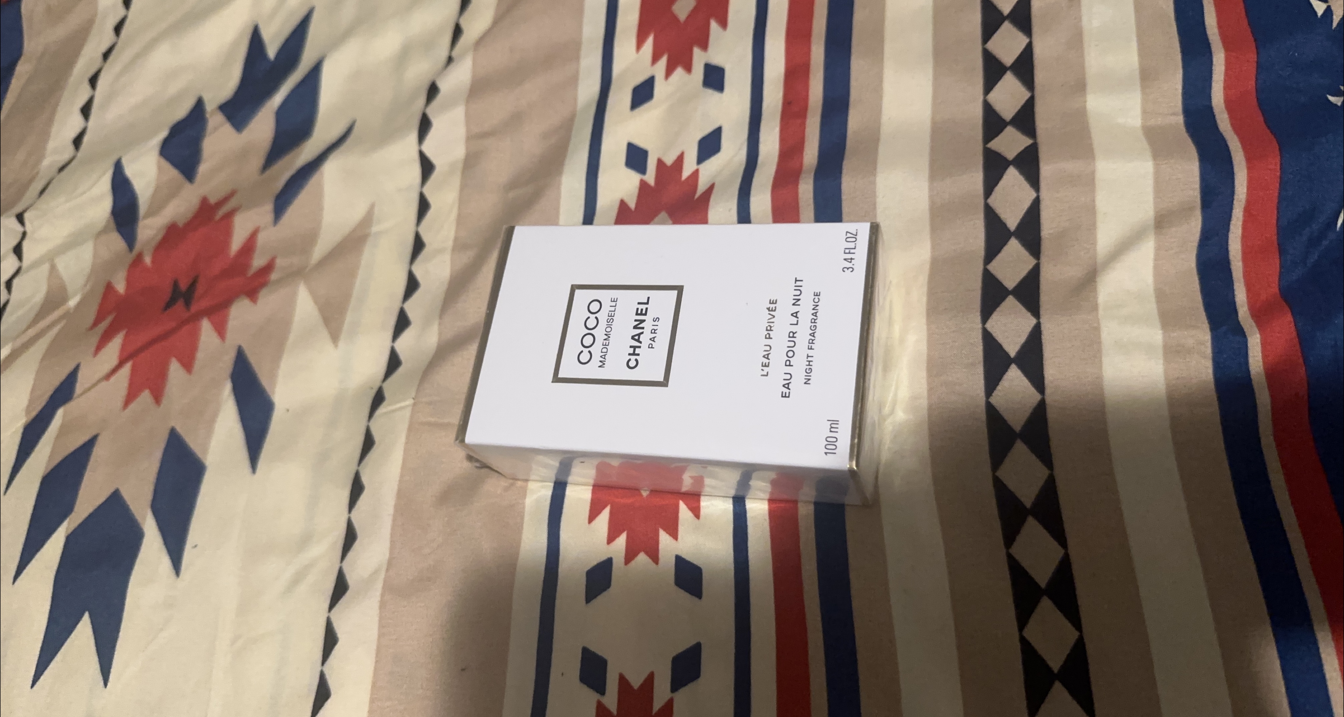 New Coco Mademoiselle Chanel L'Eau Privée 100ml thumbnail