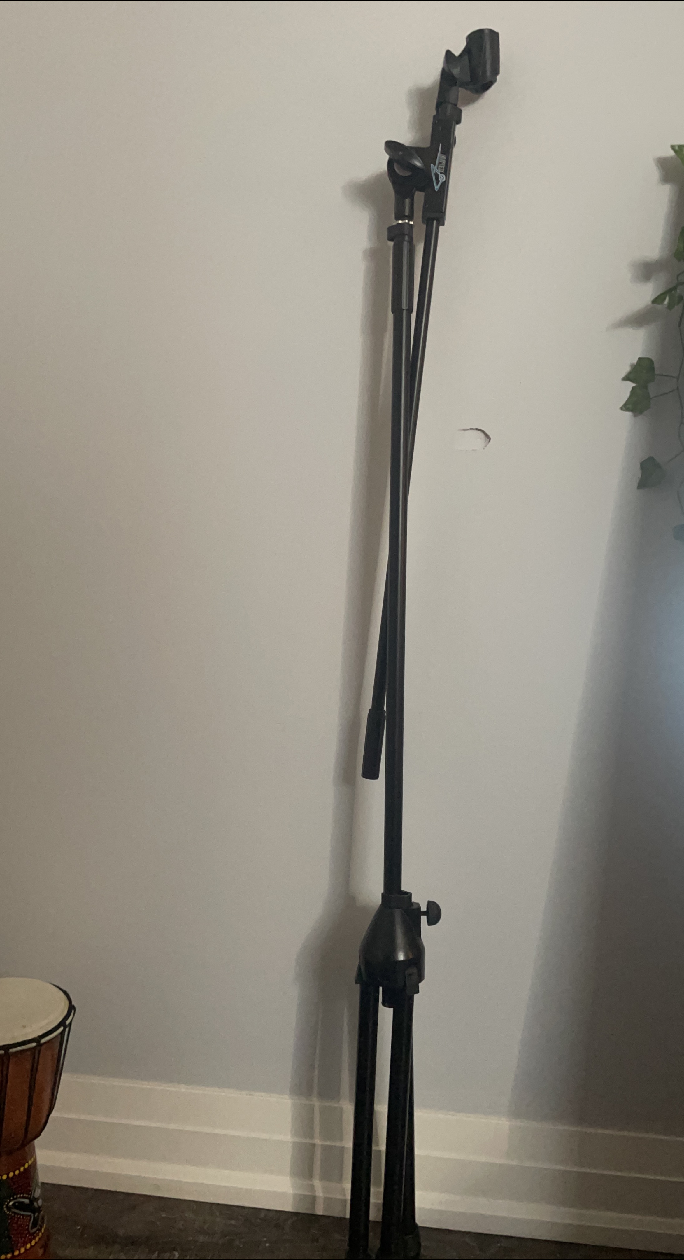 Microphone Stand - Black thumbnail