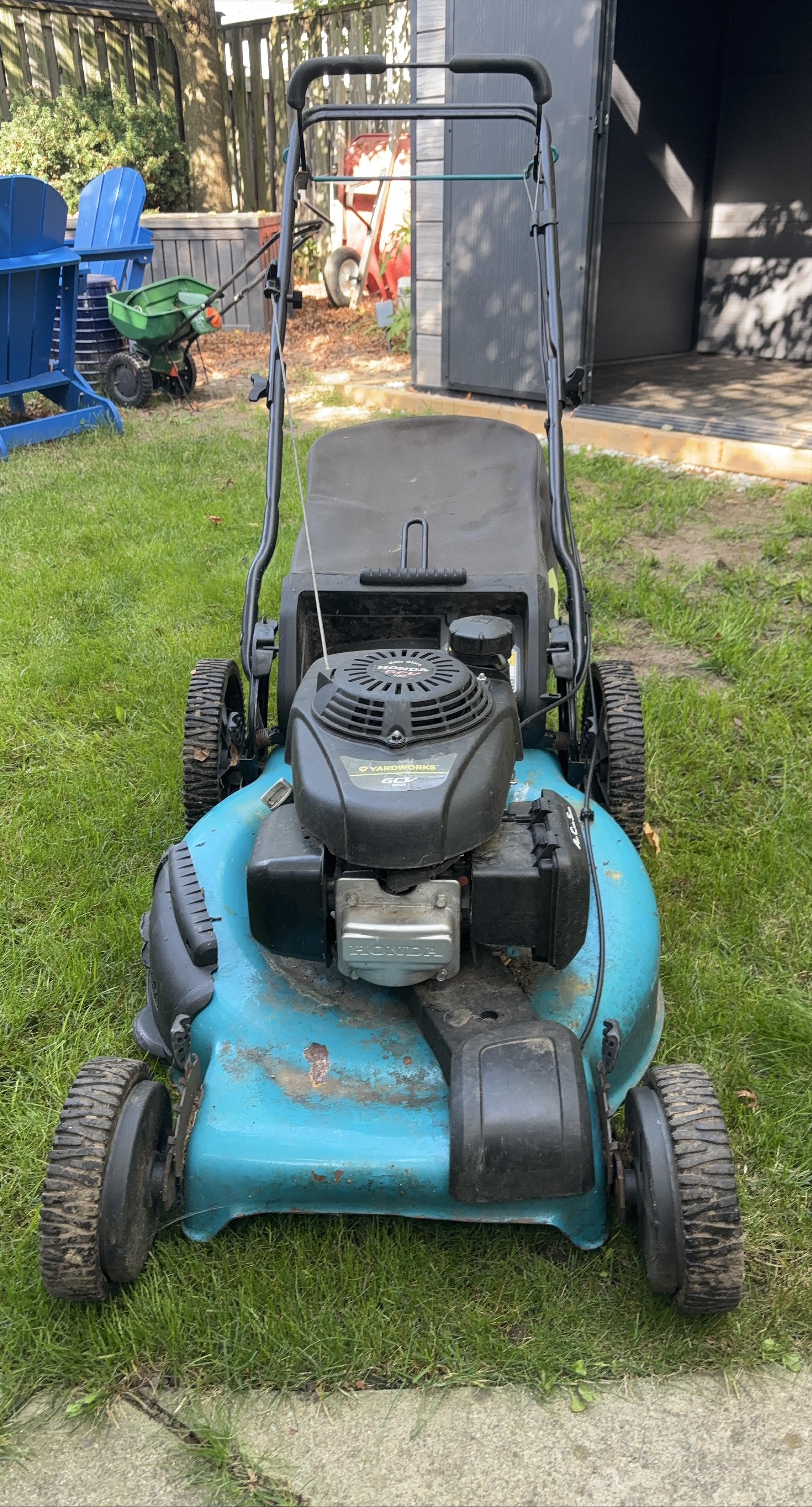 Yardworks GCV 160 Honda Engine Lawn Mower thumbnail