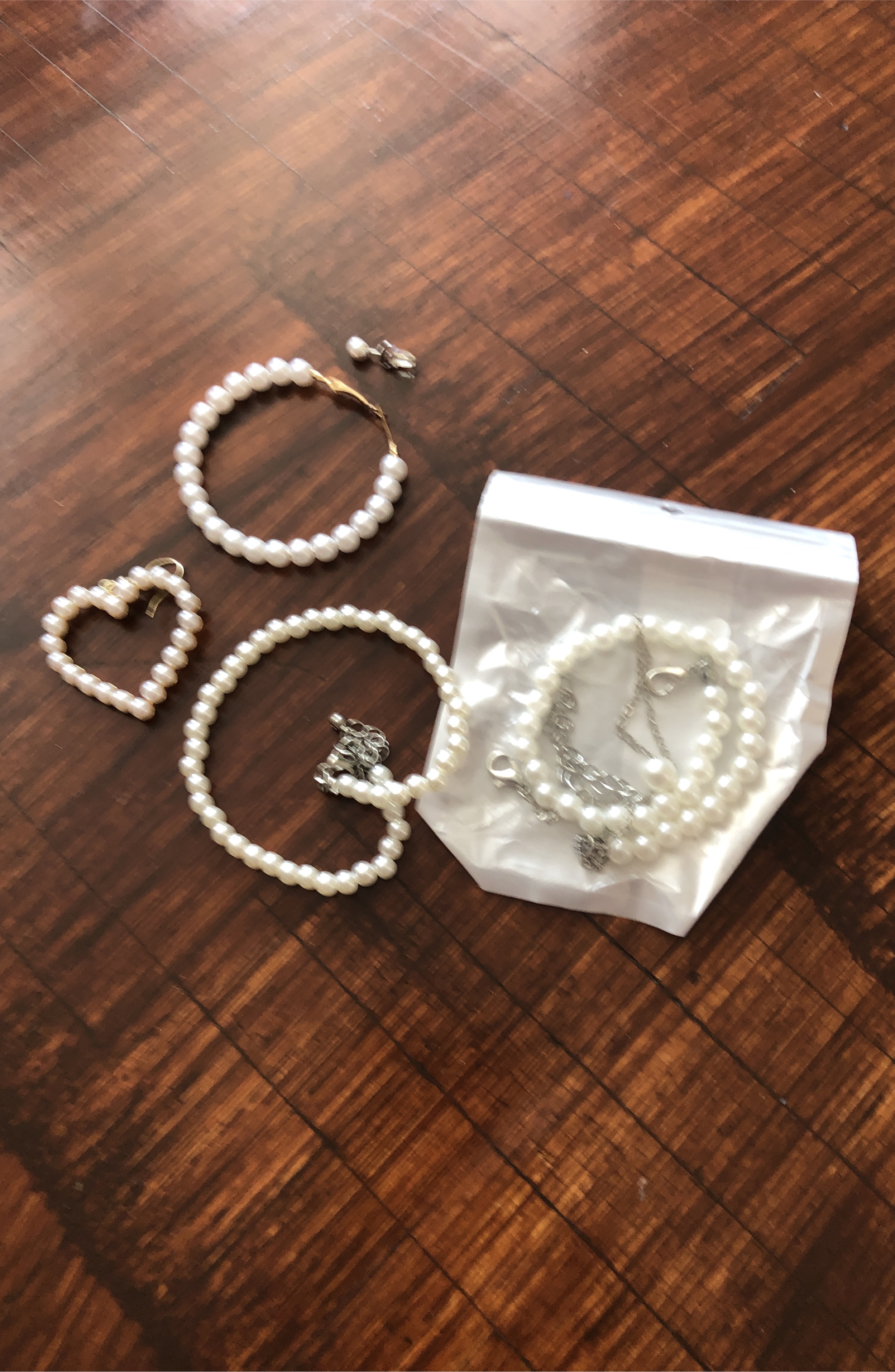 Pearl Bracelet, Earring & Necklace Set thumbnail