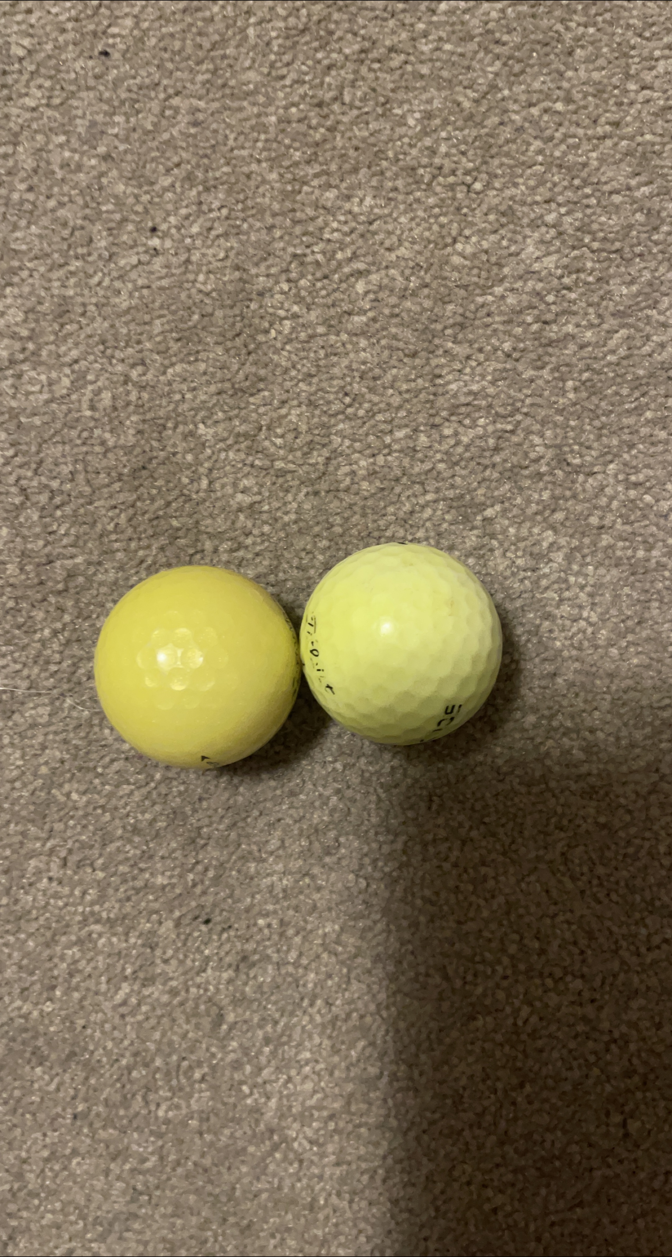 Used Yellow Golf Balls thumbnail