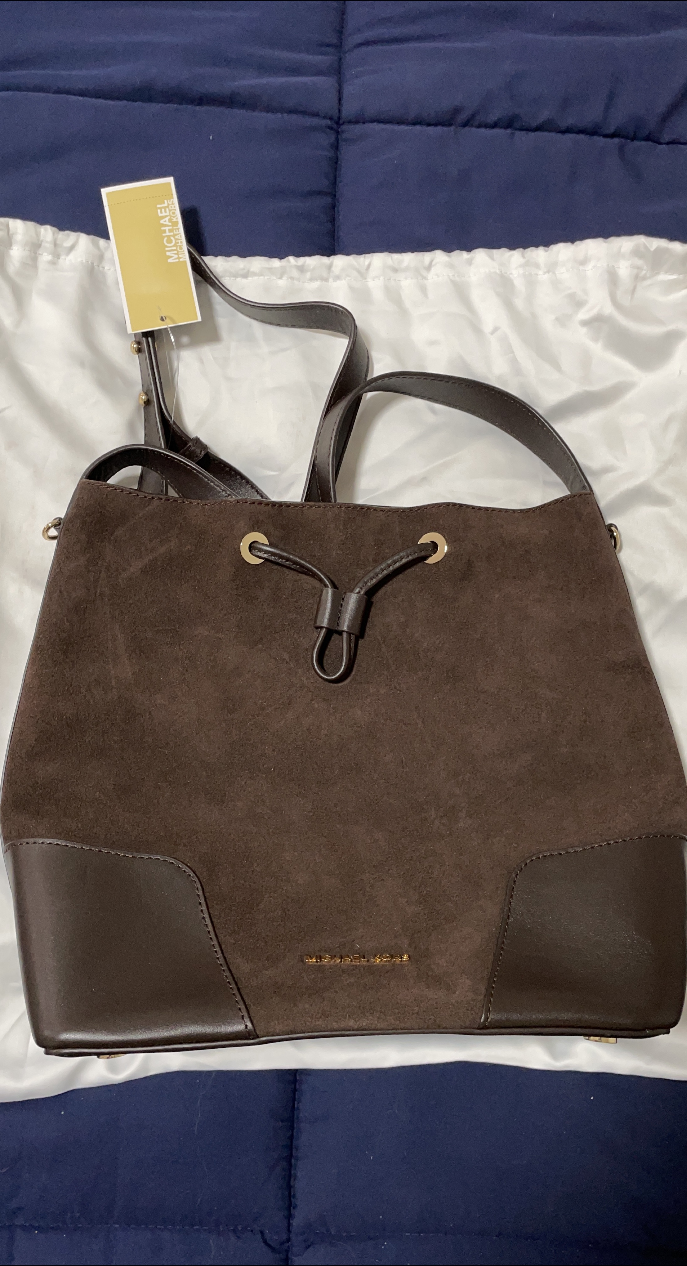 🧡 Michael Kors Cary Coffee MD Bucket Bag - Leather