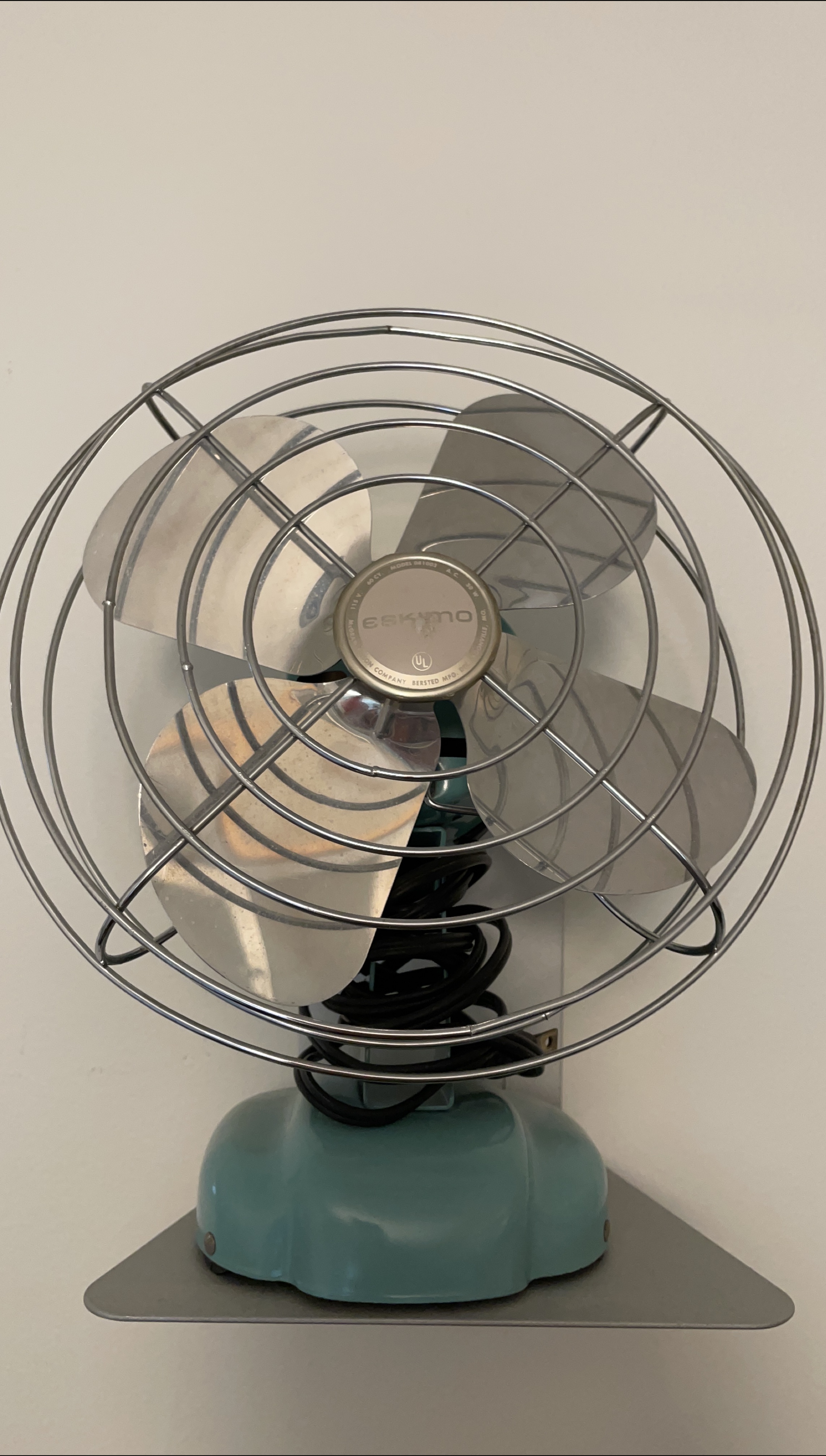 Eskimo Vintage Desk Fan Model 051002